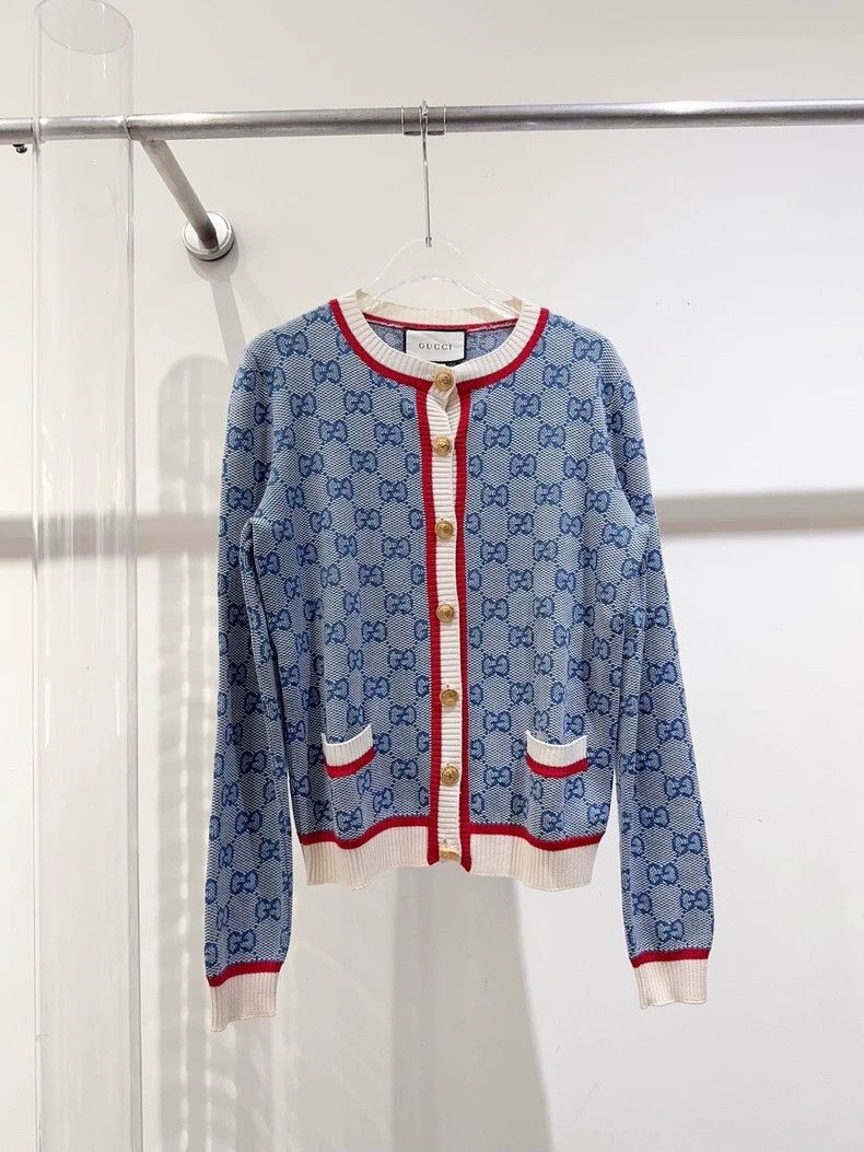 Gucci Gucci Full logo cardigan jacket 2504-Nextarrow Size M / US 6-8 / IT 42-44 - 1 Thumbnail