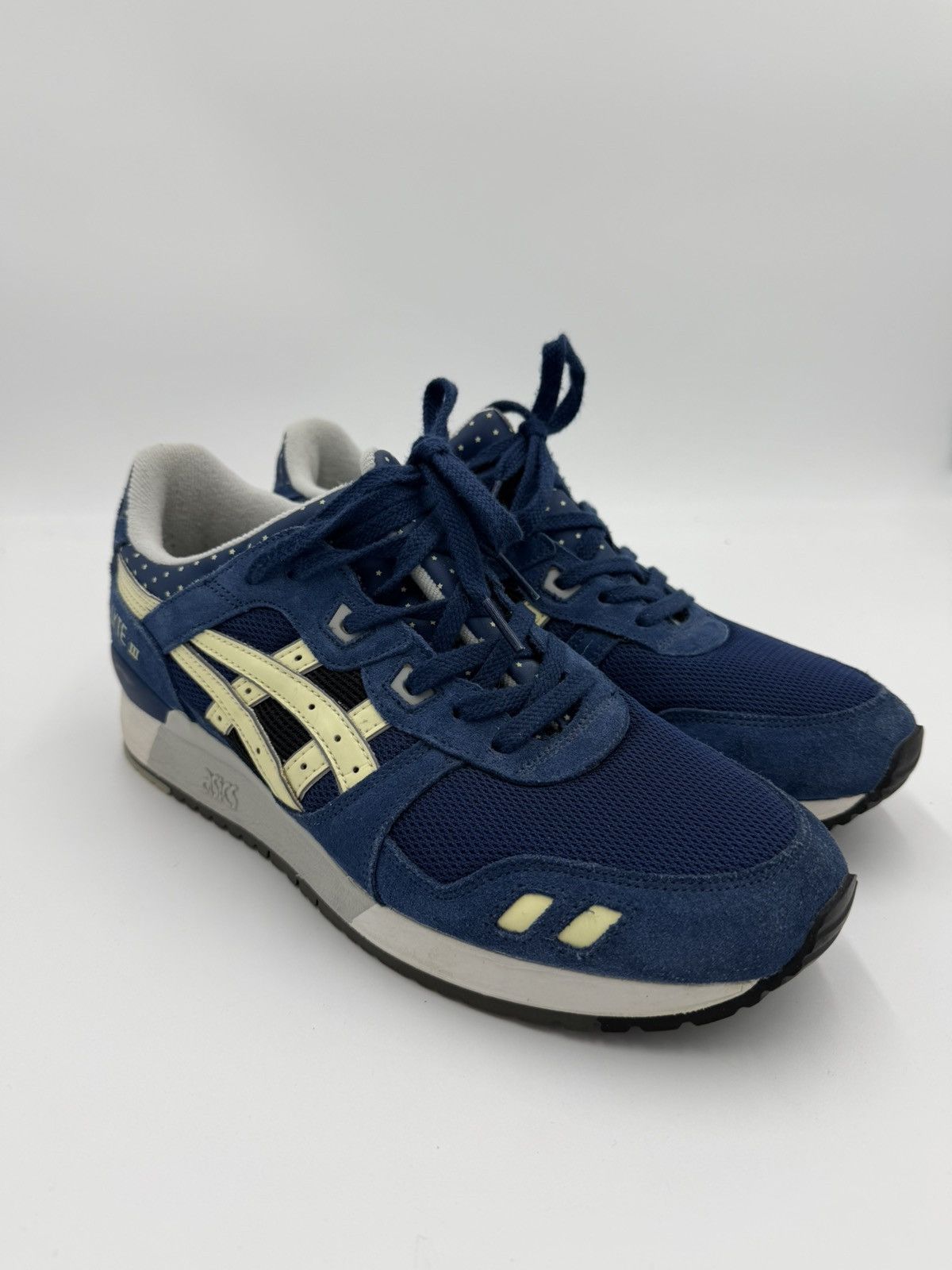 Asics Gel-Lyte III Glow in the Dark Size US 10.5 / EU 43-44 - 1 Thumbnail