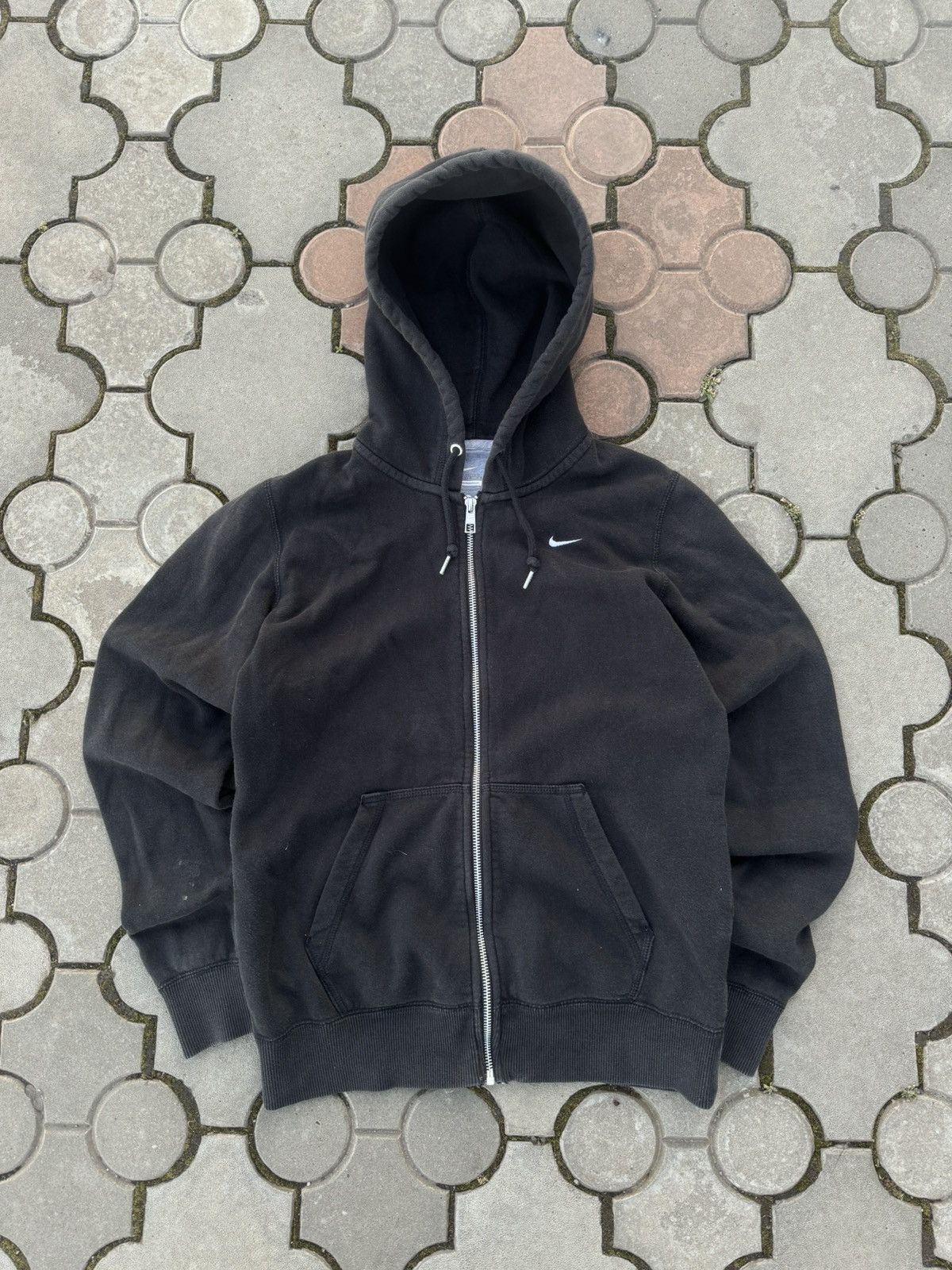 Nike × Vintage Vintage Nike Mini Swoosh Faded Zip Hoodie Y2K USA Size US S / EU 44-46 / 1 - 1 Thumbnail