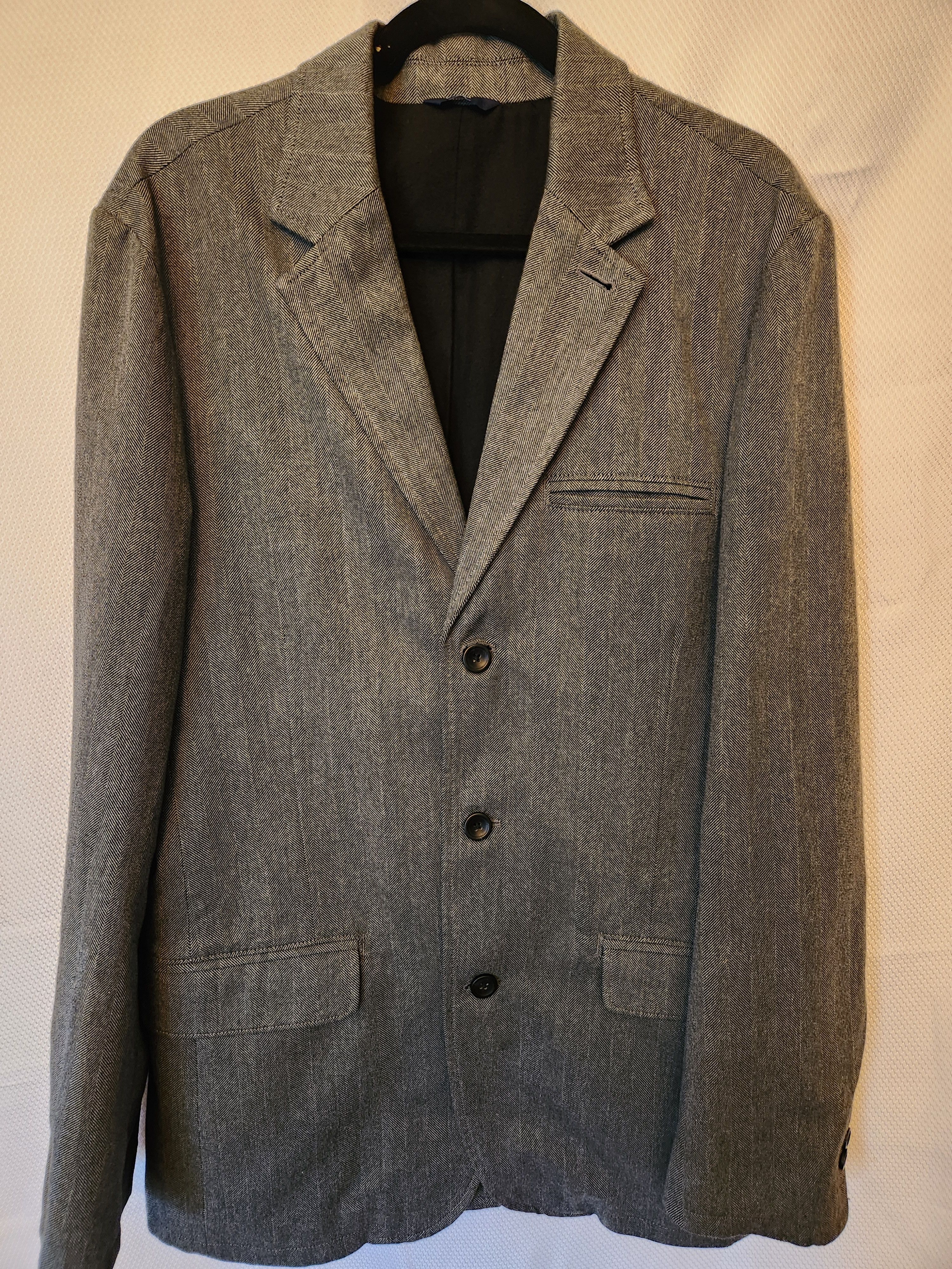 Gap NWOT Men’s 100% Cotton Herringbone Gray Blazer Size 42R - 1 Thumbnail