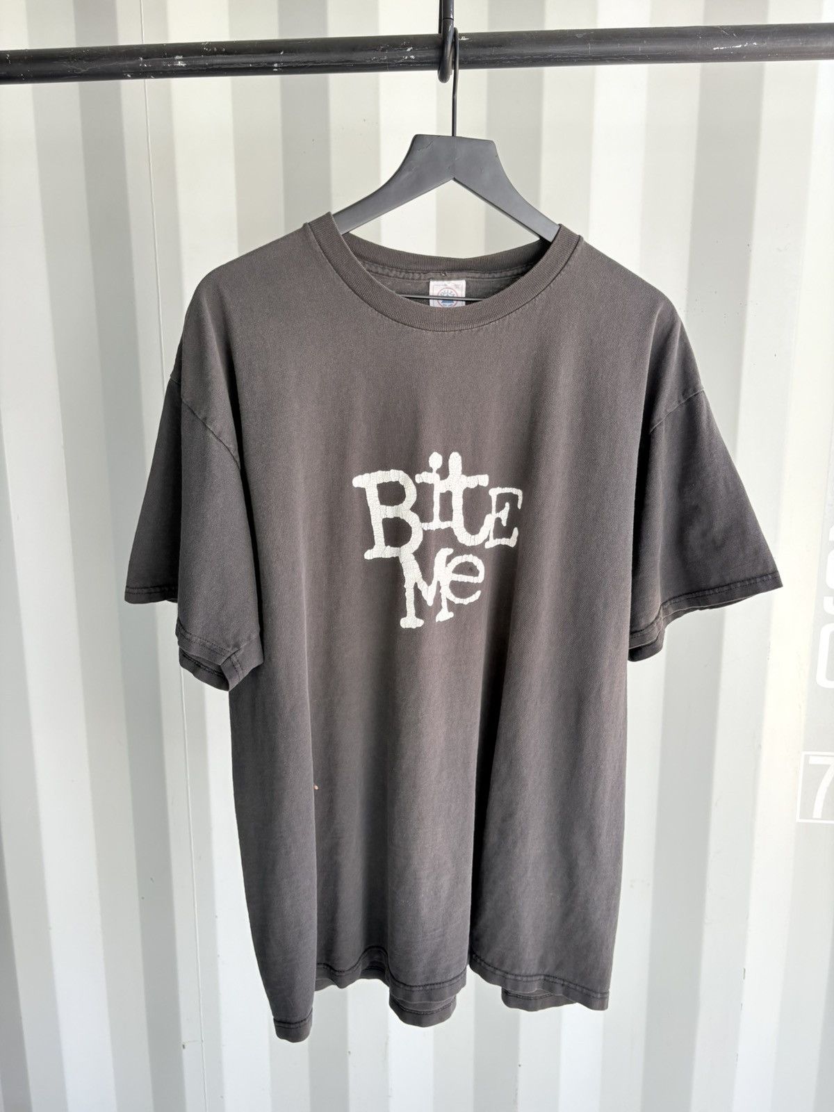 Vintage Bite Me Faded Thrashed Distressed Shirt GRUNGE Size US XL / EU 56 / 4 - 1 Thumbnail