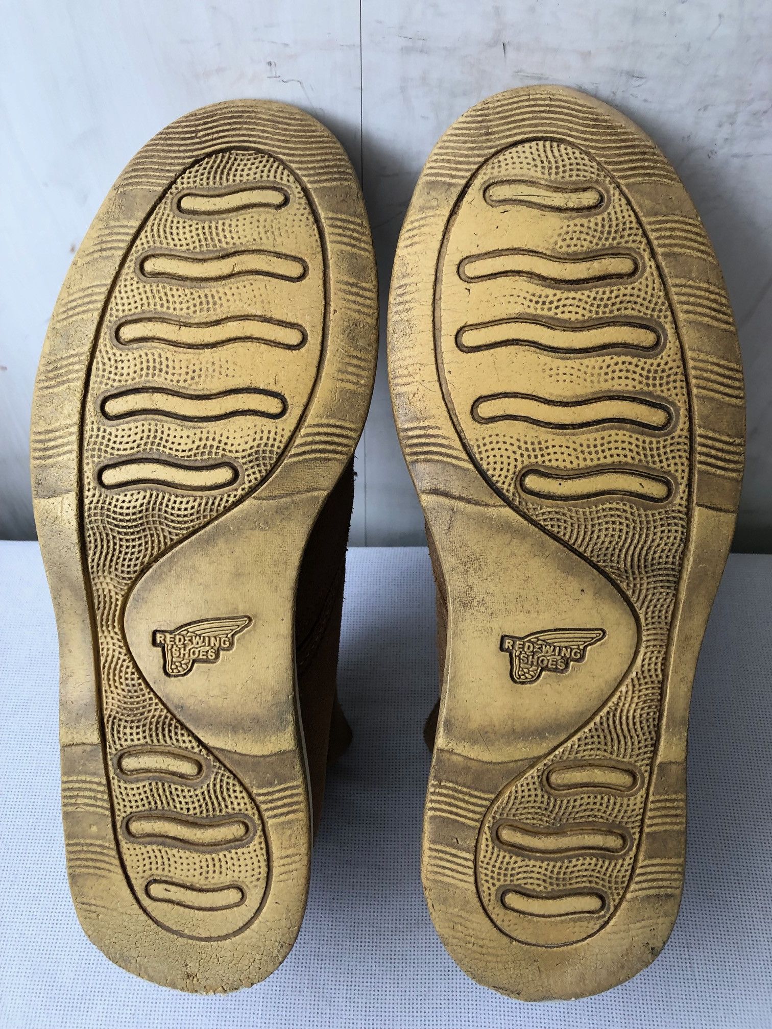 Red Wing Red Wing 3149 Tan Suede Chukka boots Size US 9 / EU 42 - 6 Thumbnail
