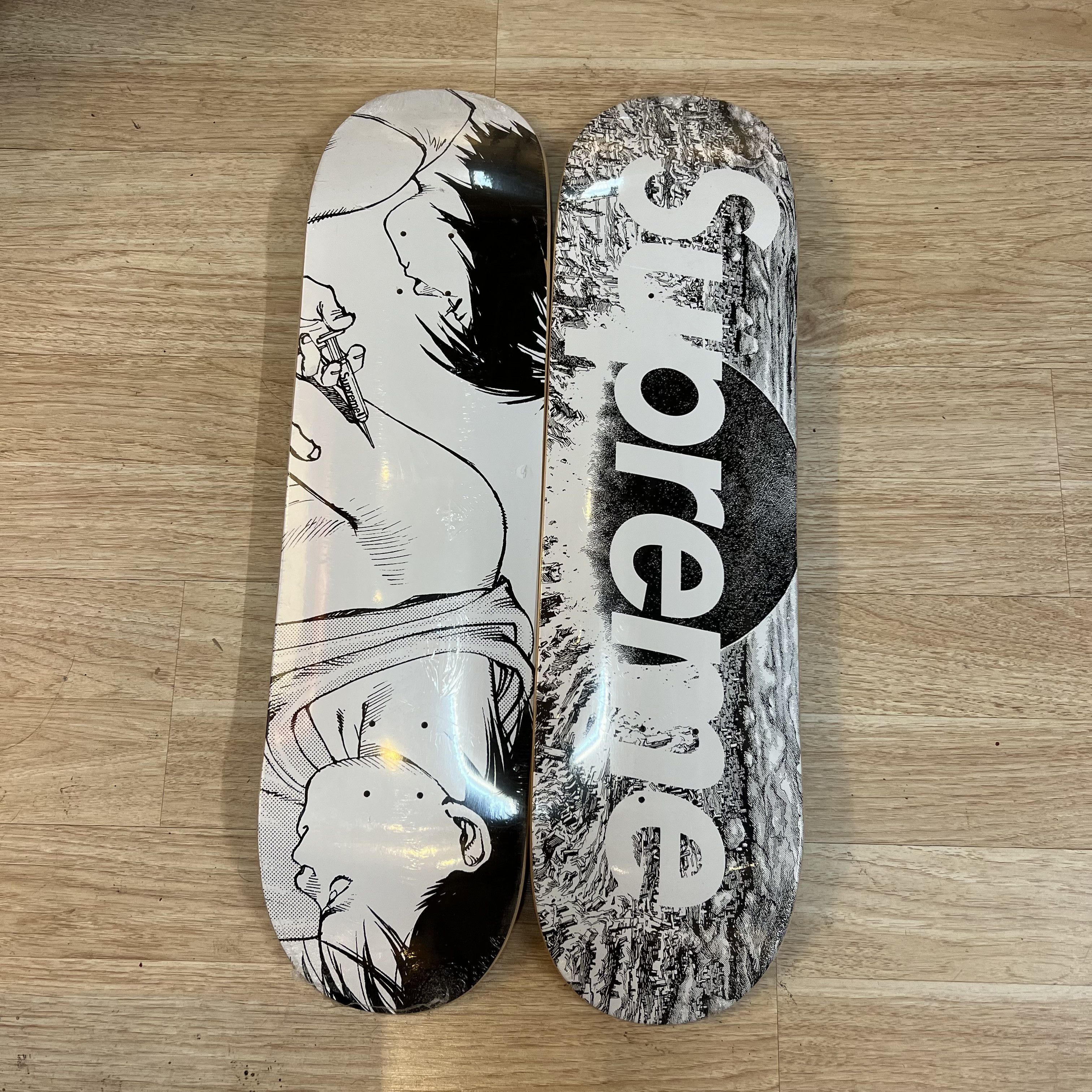 Akira 2024 supreme skateboard