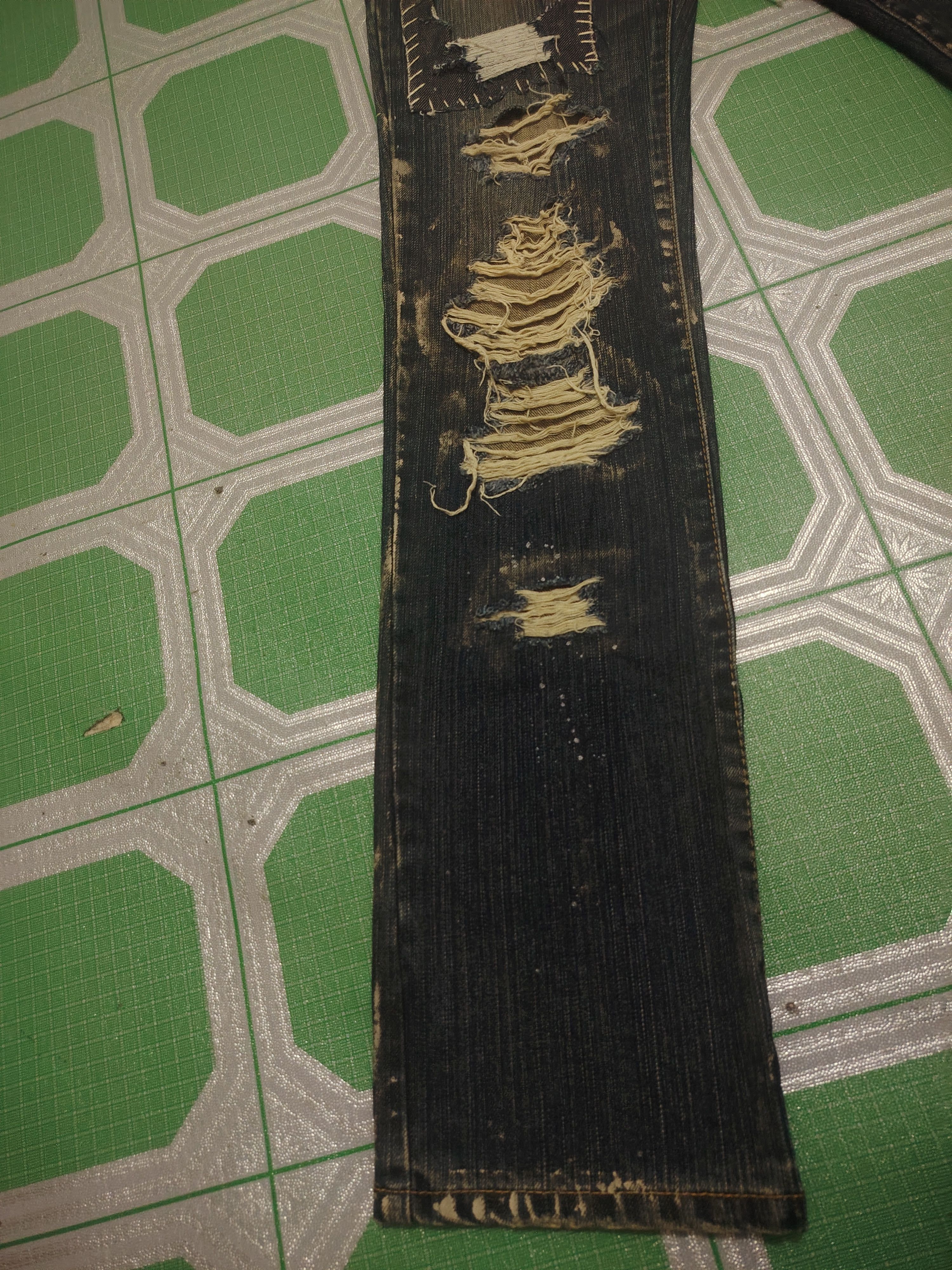 Who Decides War Japanese Casper John Distressed Thrashed jeans Size US 28 / EU 44 - 8 Thumbnail