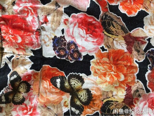 Givenchy Givenchy Flower Print Short-sleeved T-shirt, OS, XS Size Size US XS / EU 42 / 0 - 5 Thumbnail