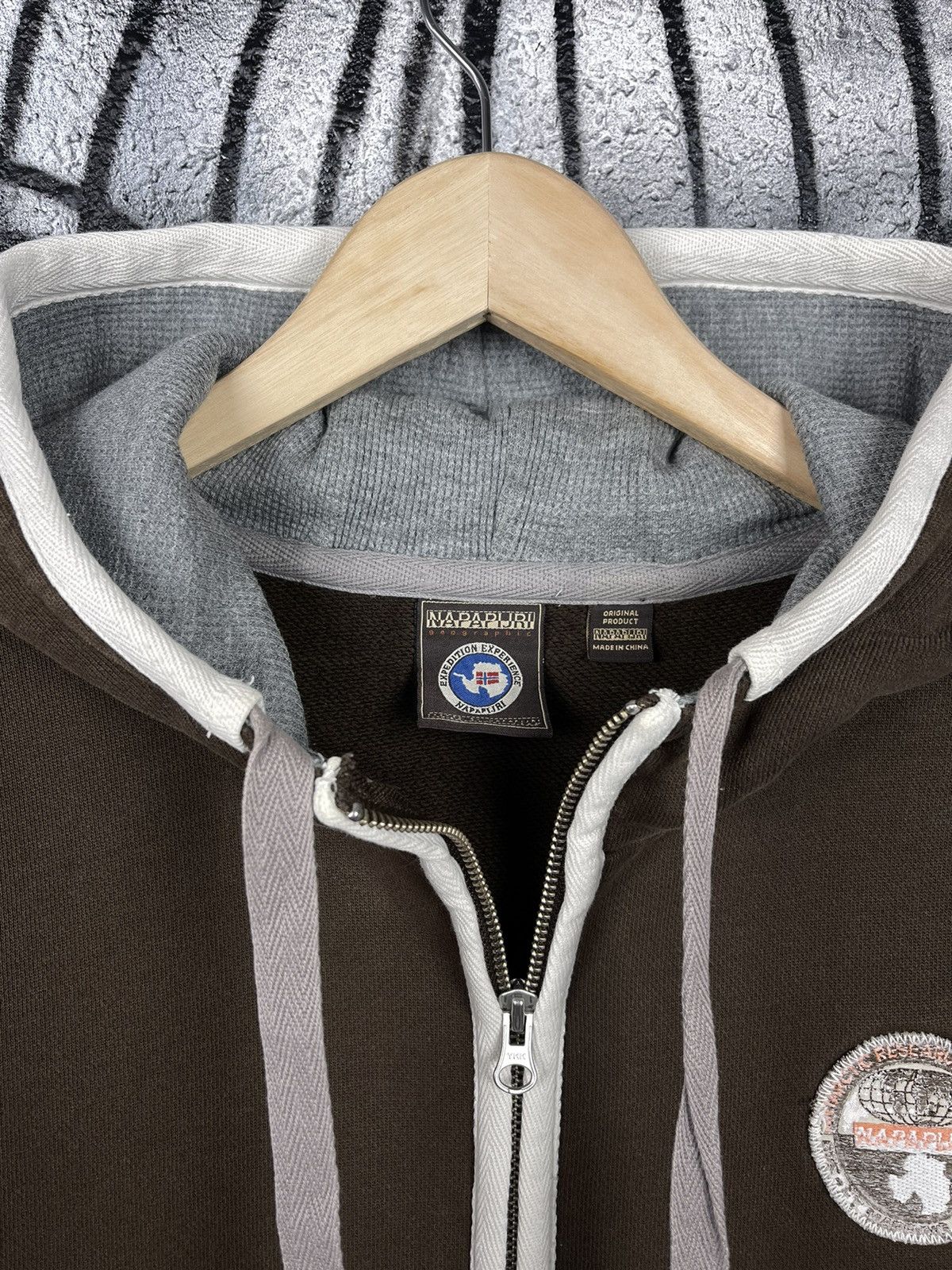 Napapijri × Vintage Vintage Napapijri Full Zip Brown Hoodie Men’s Size L Size US L / EU 52-54 / 3 - 7 Thumbnail