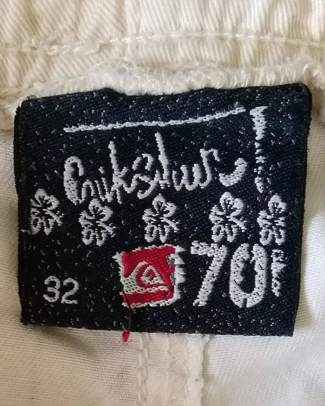 Quiksilver × Vintage Vintage Quiksilver Flower Pattern Short Pants Surf Skate Size US 36 / EU 52 - 5 Thumbnail