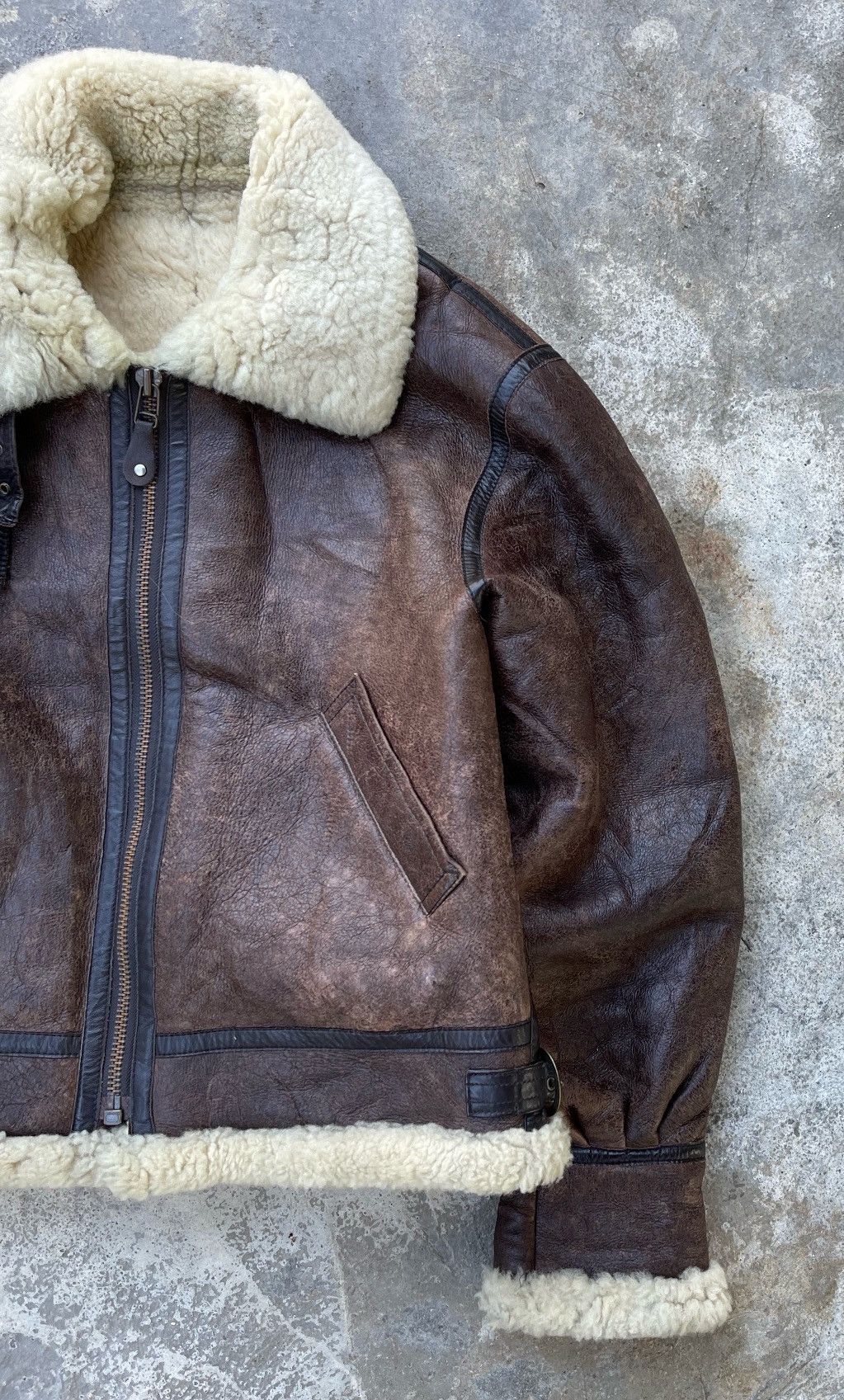 Japanese Brand 🔥RARE🔥 US AIR FORCE TYPE B-3 SHEEPSKIN FLIGHT LEATHER JACKET Size US XL / EU 56 / 4 - 6 Thumbnail