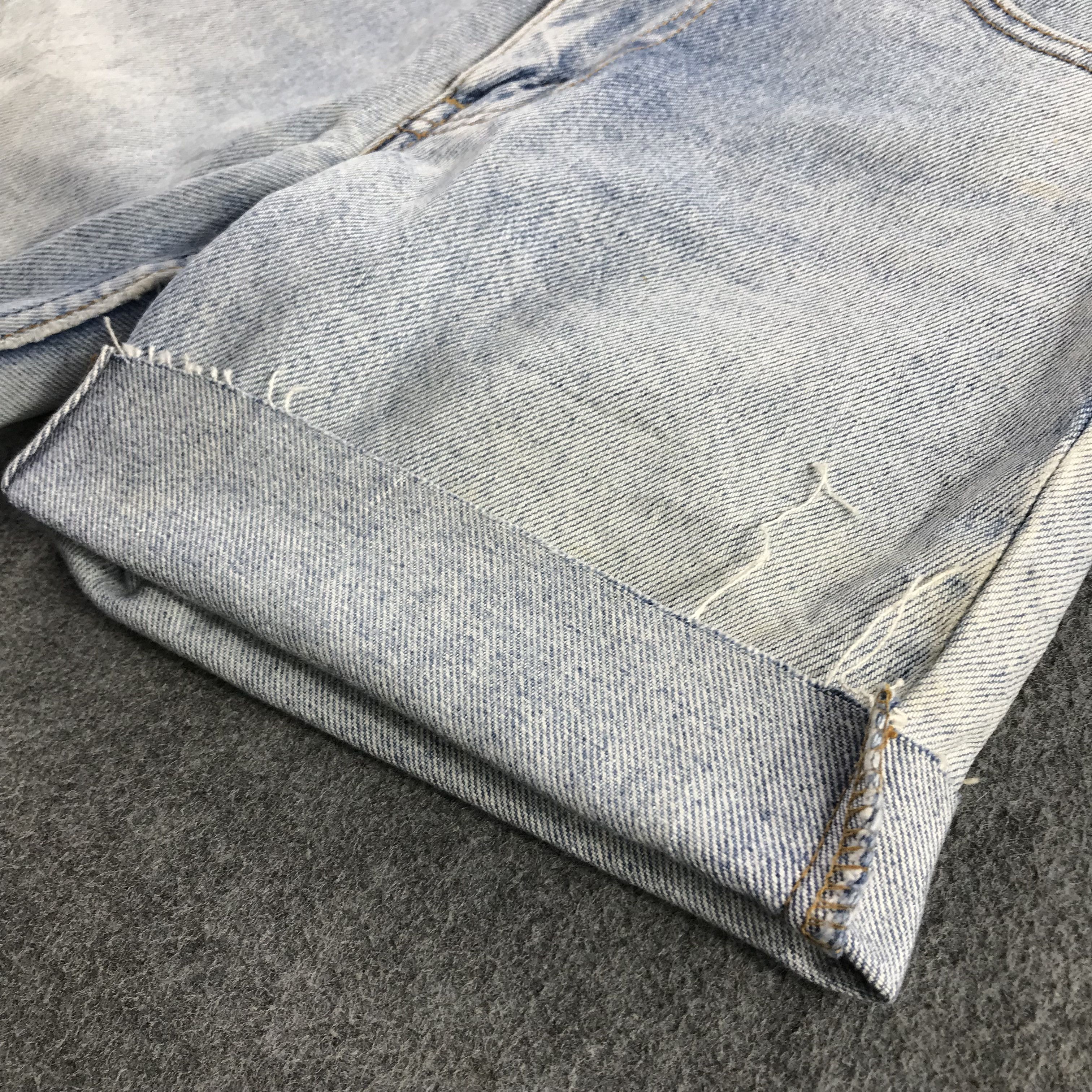 Levi's Vintage Levis Jeans Faded Blue Short Pants KJ3450 Size US 28 / EU 44 - 5 Thumbnail
