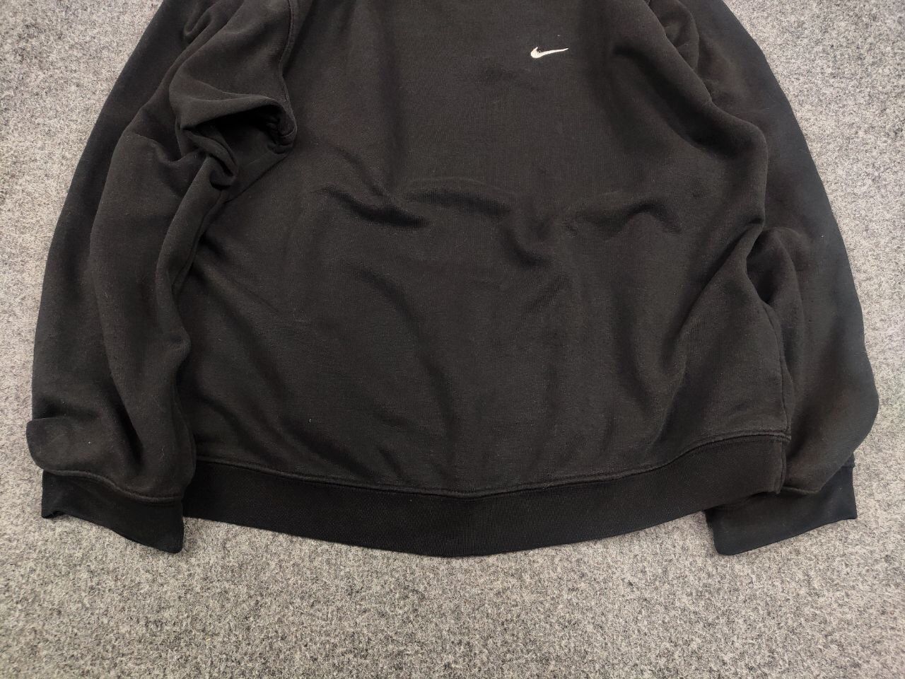 Nike Vintage 90's Nike Logo Black Faded Square Sweatshirts USA Size US XL / EU 56 / 4 - 8 Thumbnail