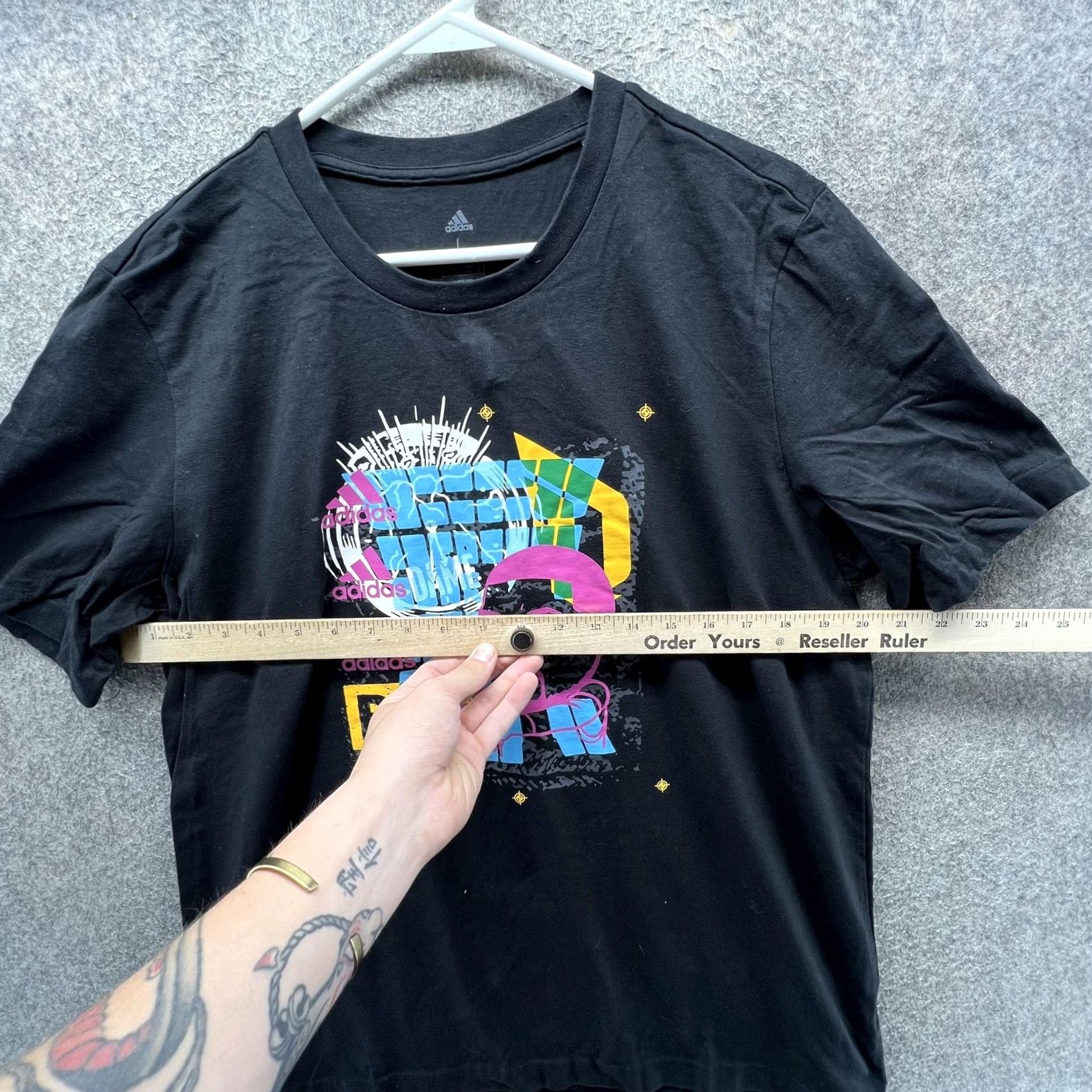 Adidas Adidas Shirt Mens Large Black Basketball Graphic Tee Tagless NBA Streetwear Size US L / EU 52-54 / 3 - 6 Thumbnail