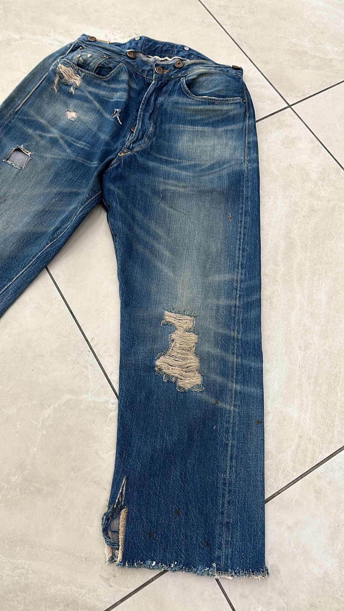 Levi's Vintage Clothing LVC Levi's Vintage Clothing 1880 501XX BigE Selvedge Jeans Size US 28 / EU 44 - 5 Thumbnail