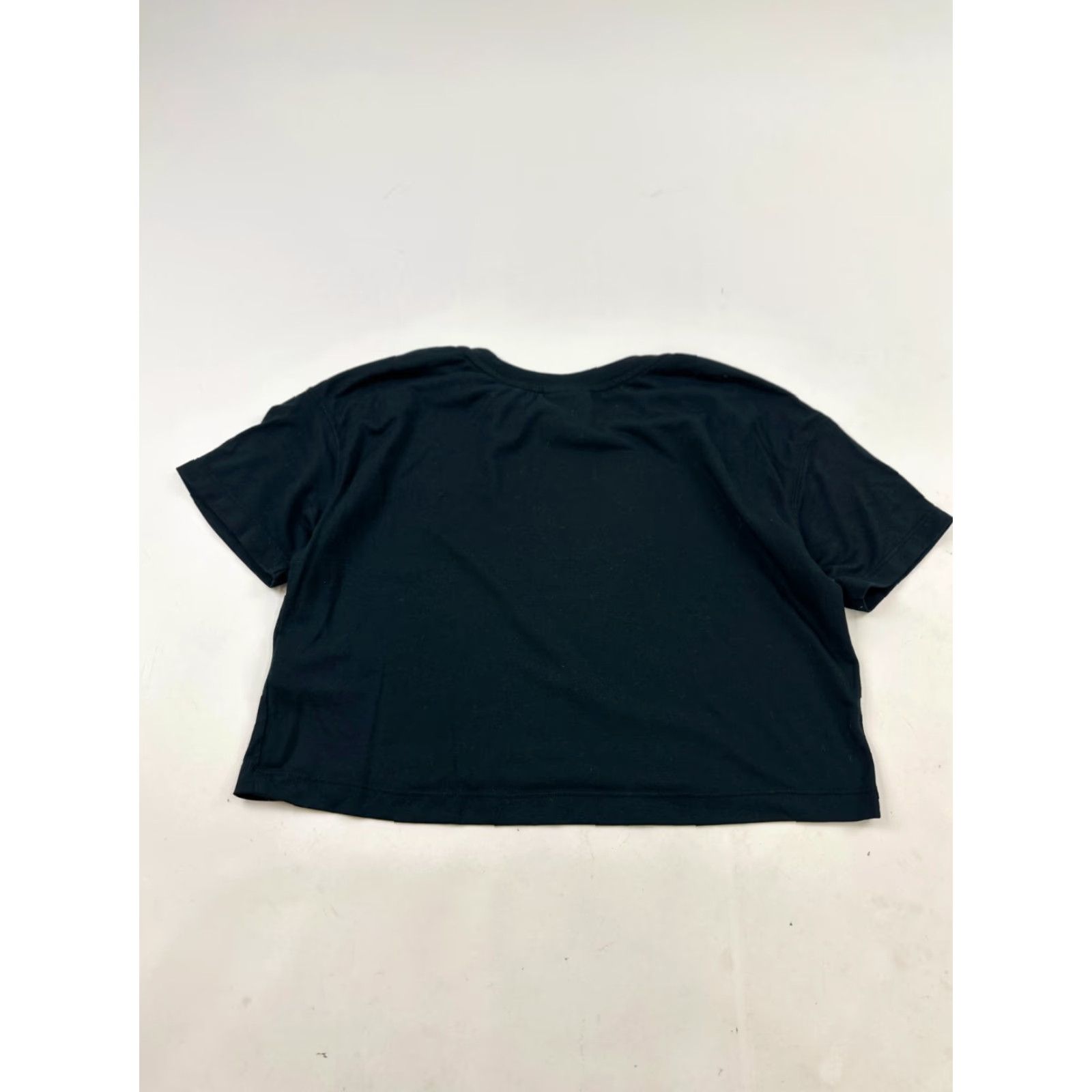 Nike Nike Shirt Womens Small Black Spell Out Futura Essential Icon Crop BQ6838-010 Size S / US 4 / IT 40 - 7 Thumbnail