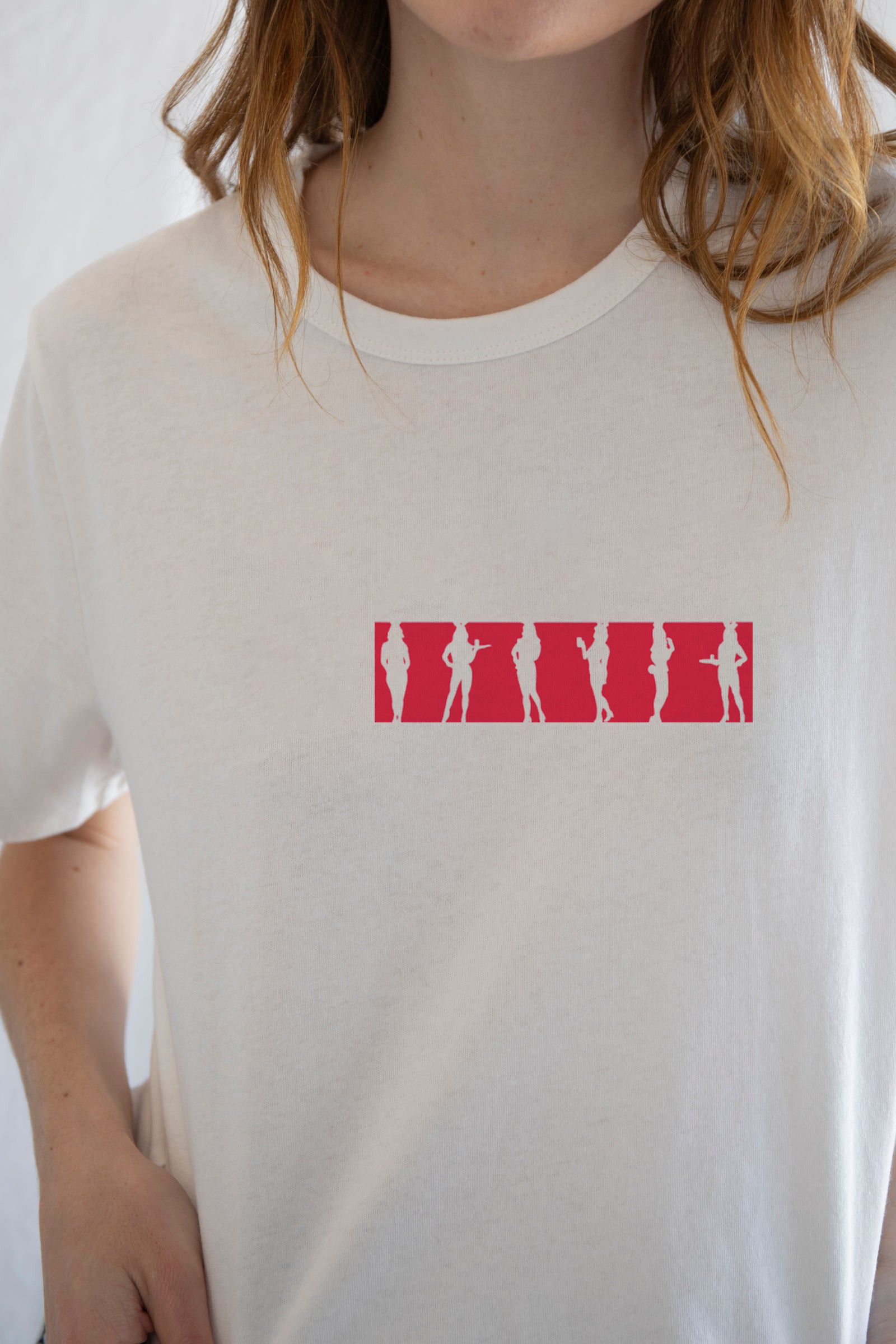 Vintage Bunnies Tee | Playful Charm Meets Everyday Comfort Size M / US 6-8 / IT 42-44 - 1 Thumbnail