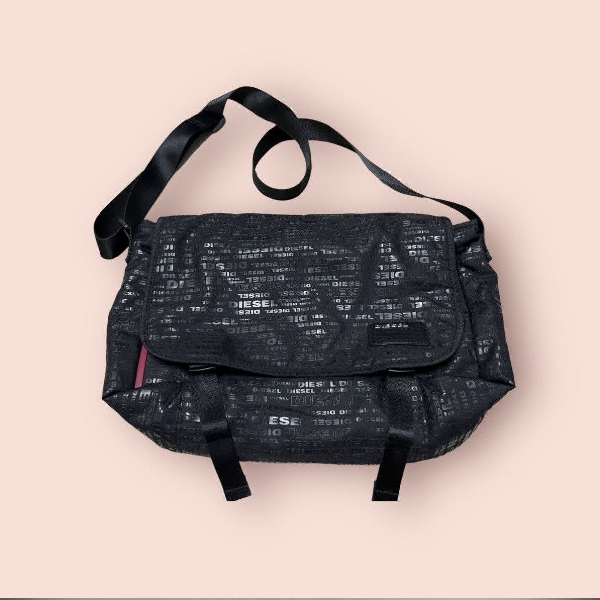 Diesel DIESEL SPELLS MONOGRAM LAPTOP PADDED CROSSBODY MESSENGER BAG Size ONE SIZE - 7 Thumbnail