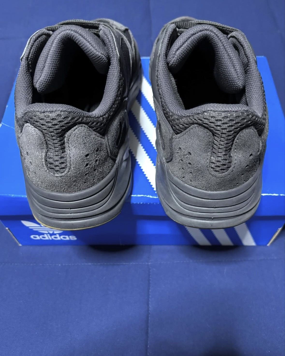 Adidas Adidas Yeezy Boost 700 Utility Black 2019 Size 10 Size US 10 / EU 43 - 4 Thumbnail