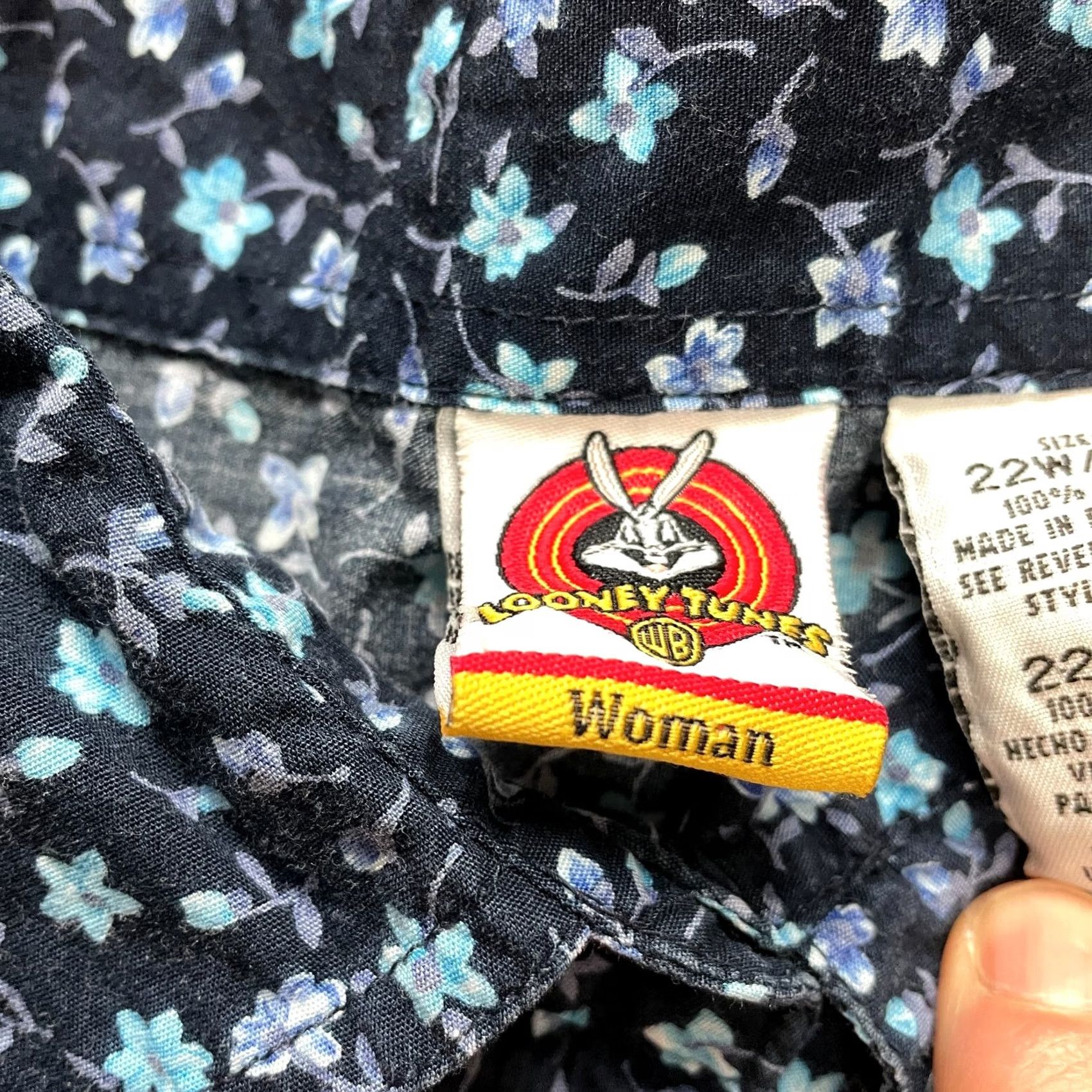 Vintage Looney Tunes Button-Up Shirt Blouse Womens 22W 24W Blue Tweety Bird Collared Shirt Size 3XL / US 20-22 - 5 Thumbnail