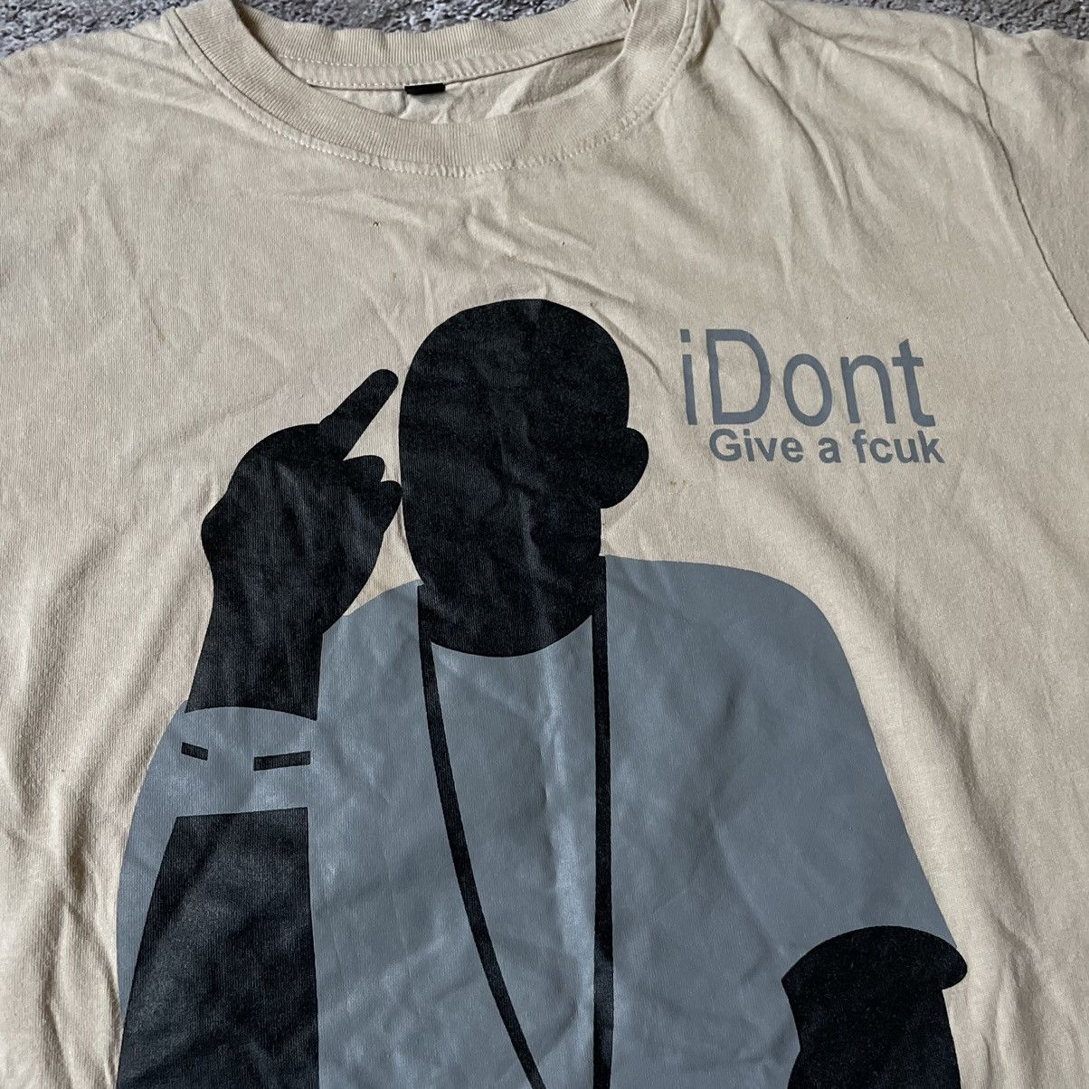Vintage Vintage Y2K ADULT “ I DONT GIVE A FUCK FINGER“ FUNNY TEE Size US L / EU 52-54 / 3 - 4 Thumbnail