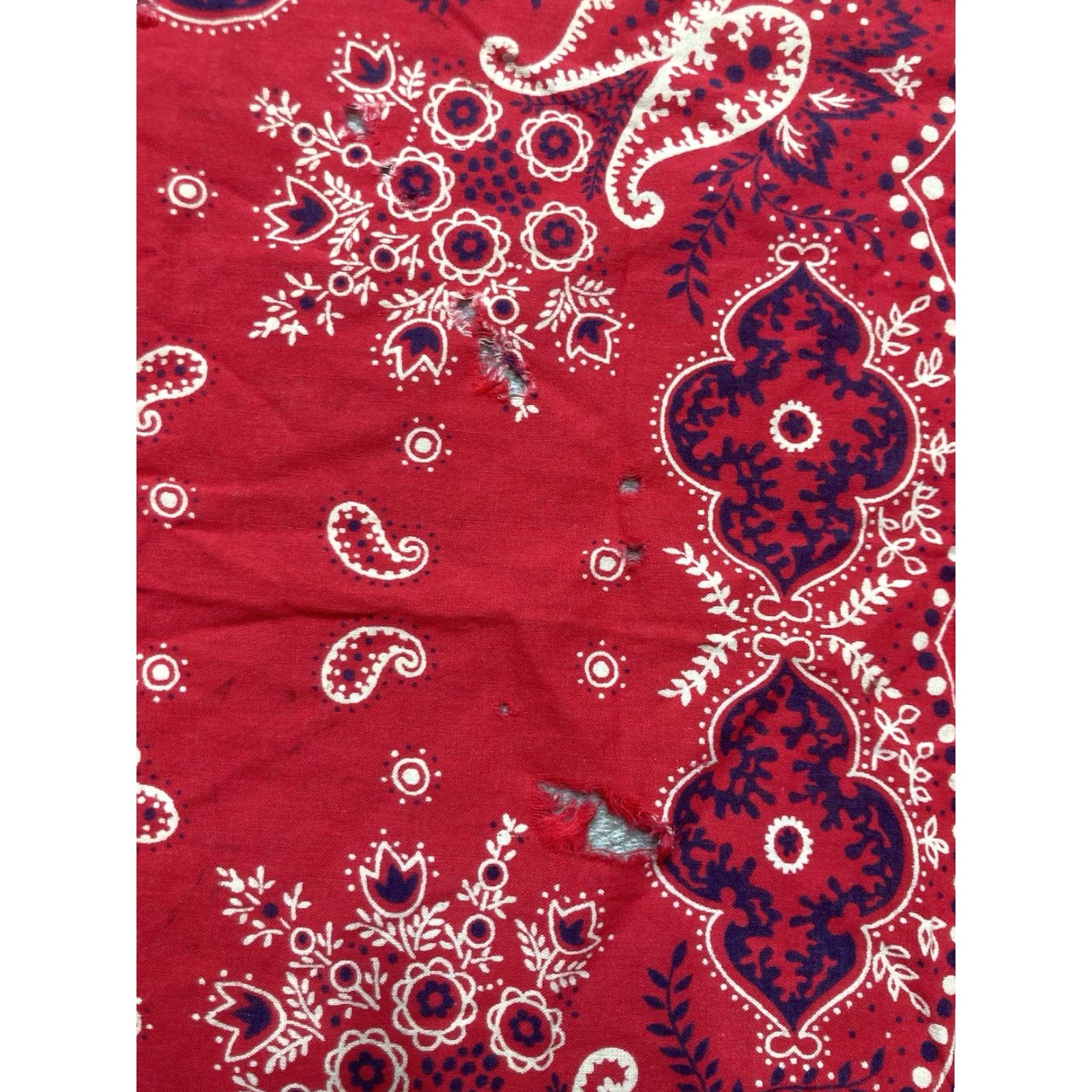 Vintage VINTAGE Elephant Bandana Trunk Down Red Handkerchief Dots Selvedge Cowboy Worn Size ONE SIZE - 6 Thumbnail