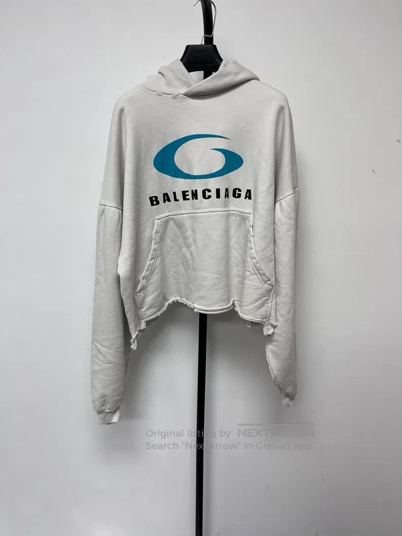 Balenciaga Balenciaga Letter Logo Pattern Printed Hooded Long Sleeve Size US S / EU 44-46 / 1 - 1 Thumbnail