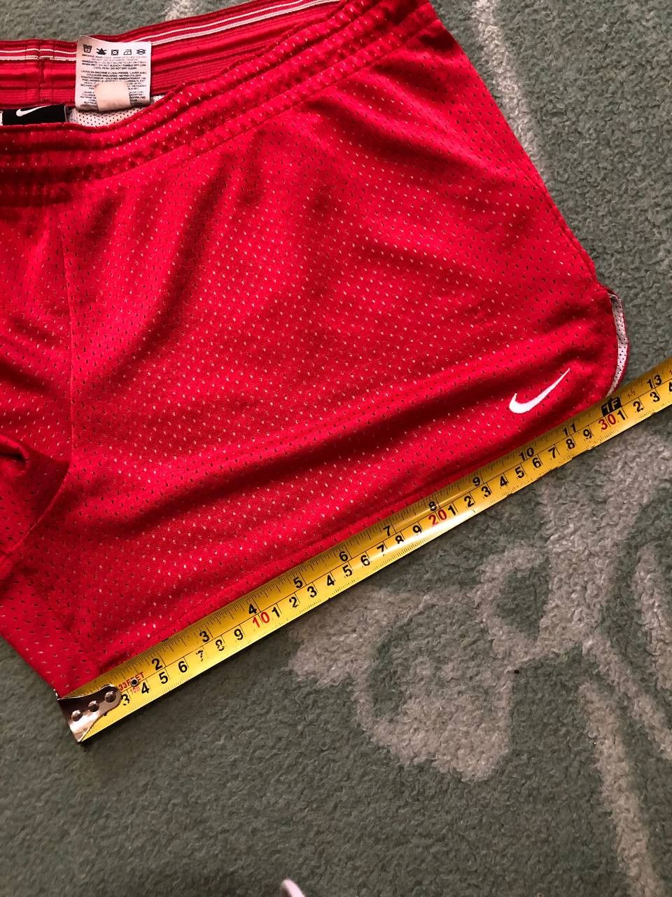 Nike Vintage shorts red Nike logo Y2K streetwear Size US 32 / EU 48 - 11 Thumbnail