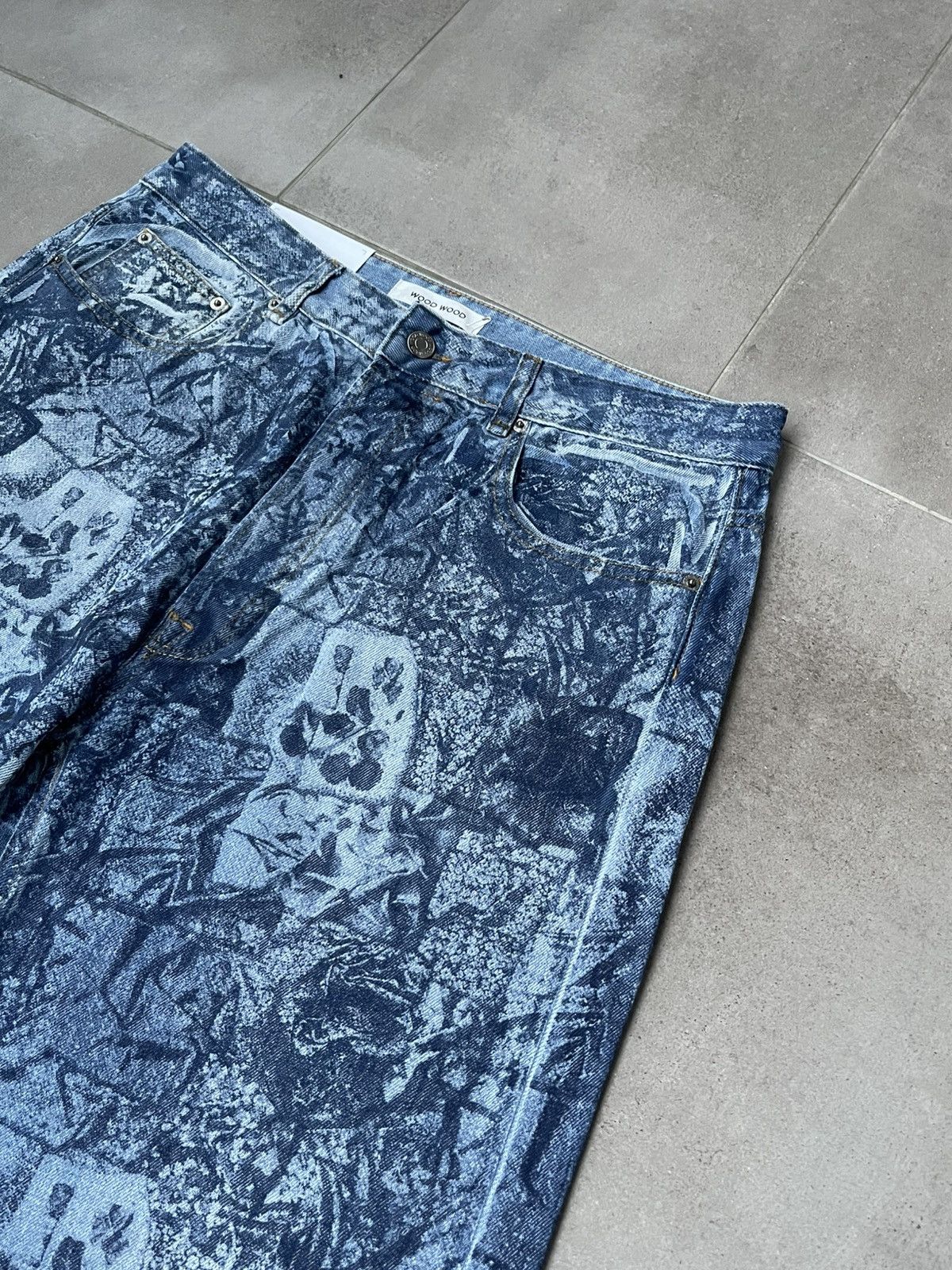 Wood Wood !DS! SS24 Wood Wood Paulo Loose Leg Floral Wash Denim Pants Size US 32 / EU 48 - 12 Thumbnail