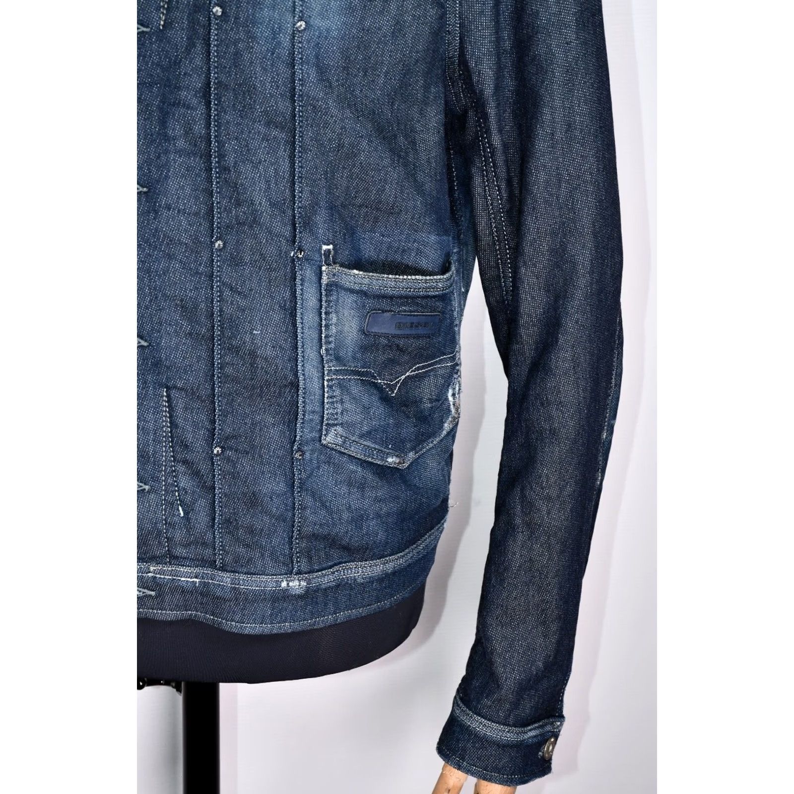 Diesel DIESEL Juzicon Denim Jacket L Blue Mens Jacket Distressed Biker Casual 100% Genuine 93% Cotton 6% Polyester 1% Elastane Regular Size Type: L Size US L / EU 52-54 / 3 - 3 Thumbnail