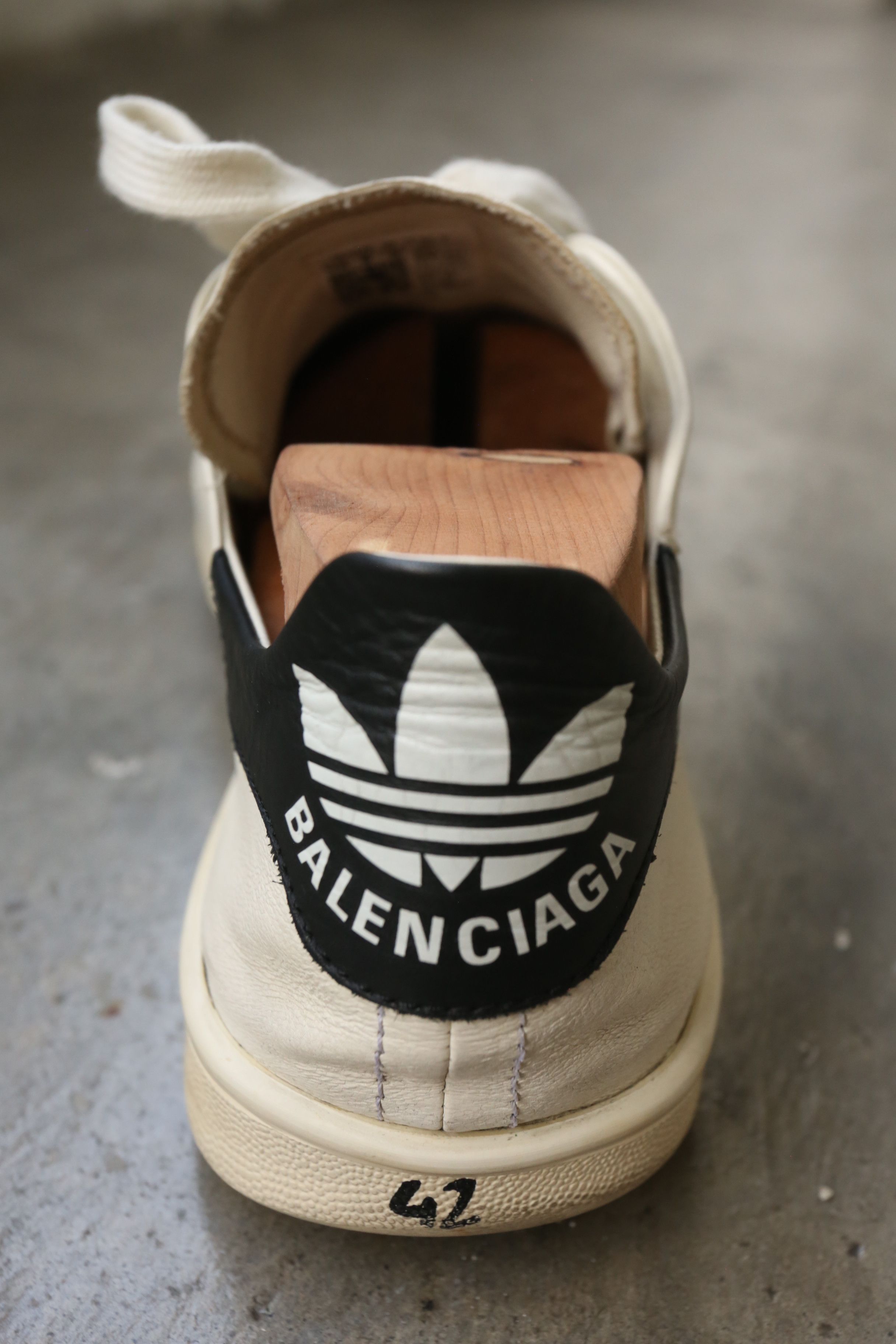 Adidas × Balenciaga Adidas - Balenciaga - Resort 2023 - Worn Out Stan Smith Size US 9 / EU 42 - 6 Thumbnail
