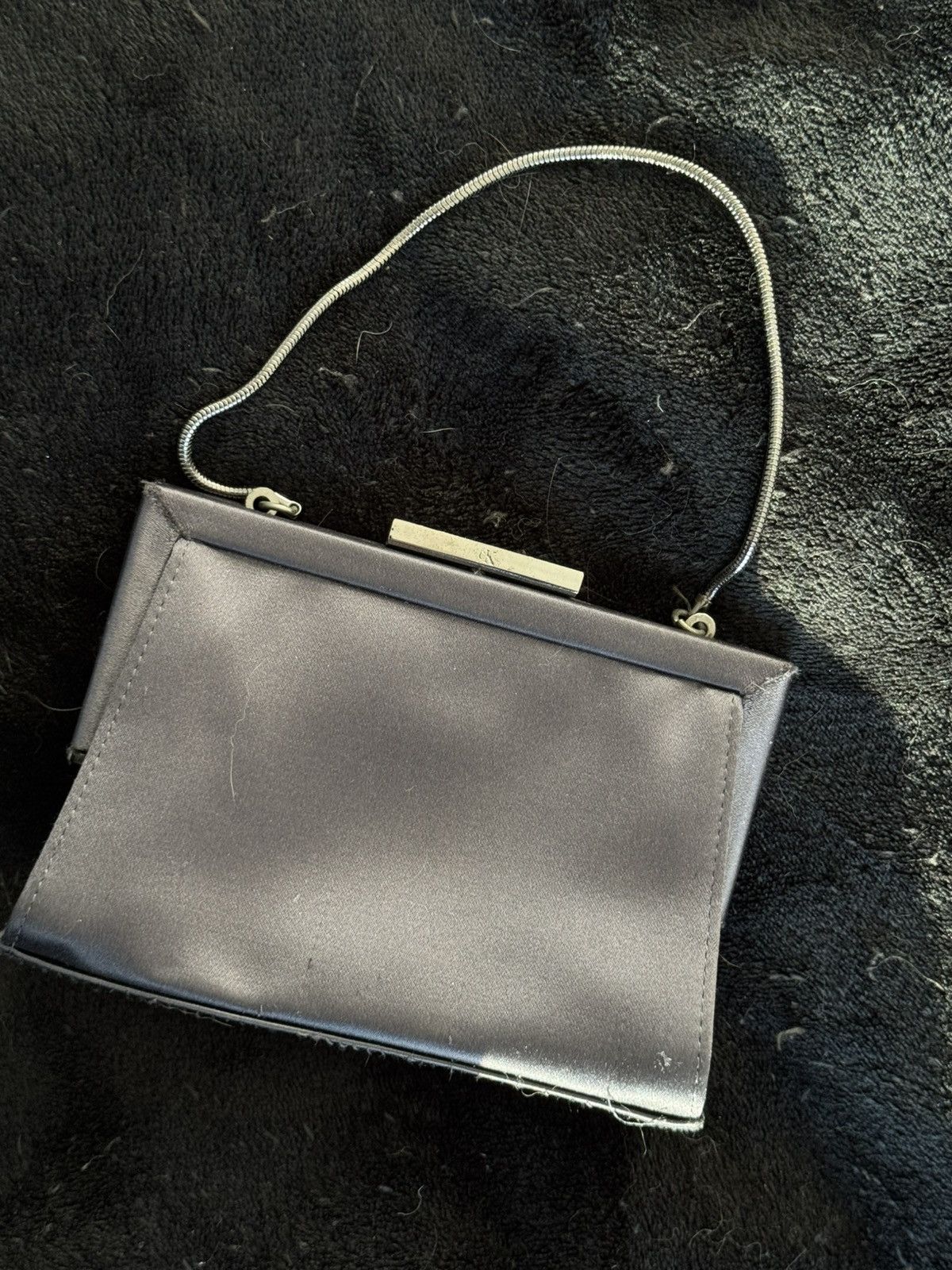 Calvin Klein Calvin Klein grey satin vintage handbag with short strap Size ONE SIZE - 1 Thumbnail