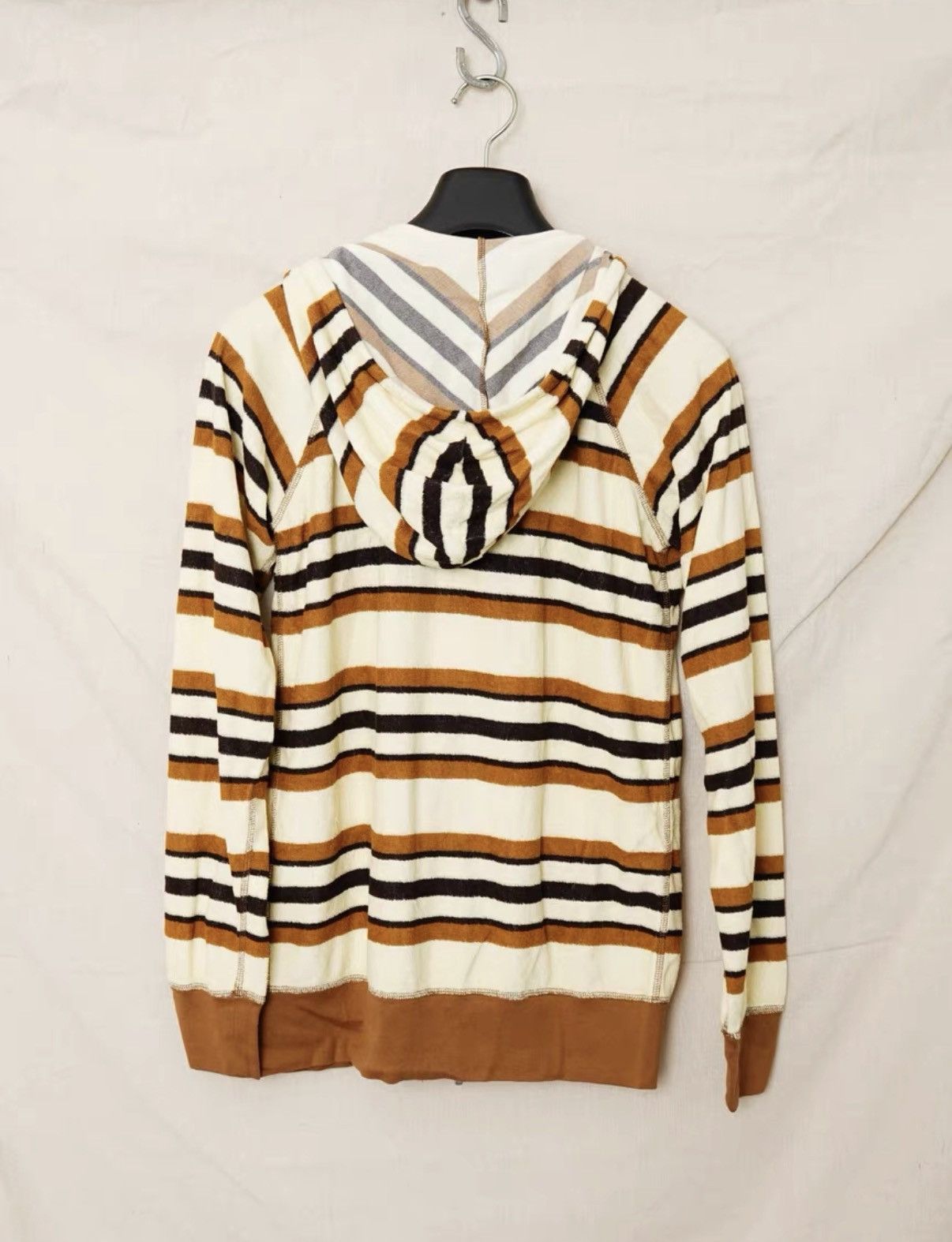 Iroquois Japan Iroquois Hoodie, brand new with tags Size US S / EU 44-46 / 1 - 5 Thumbnail