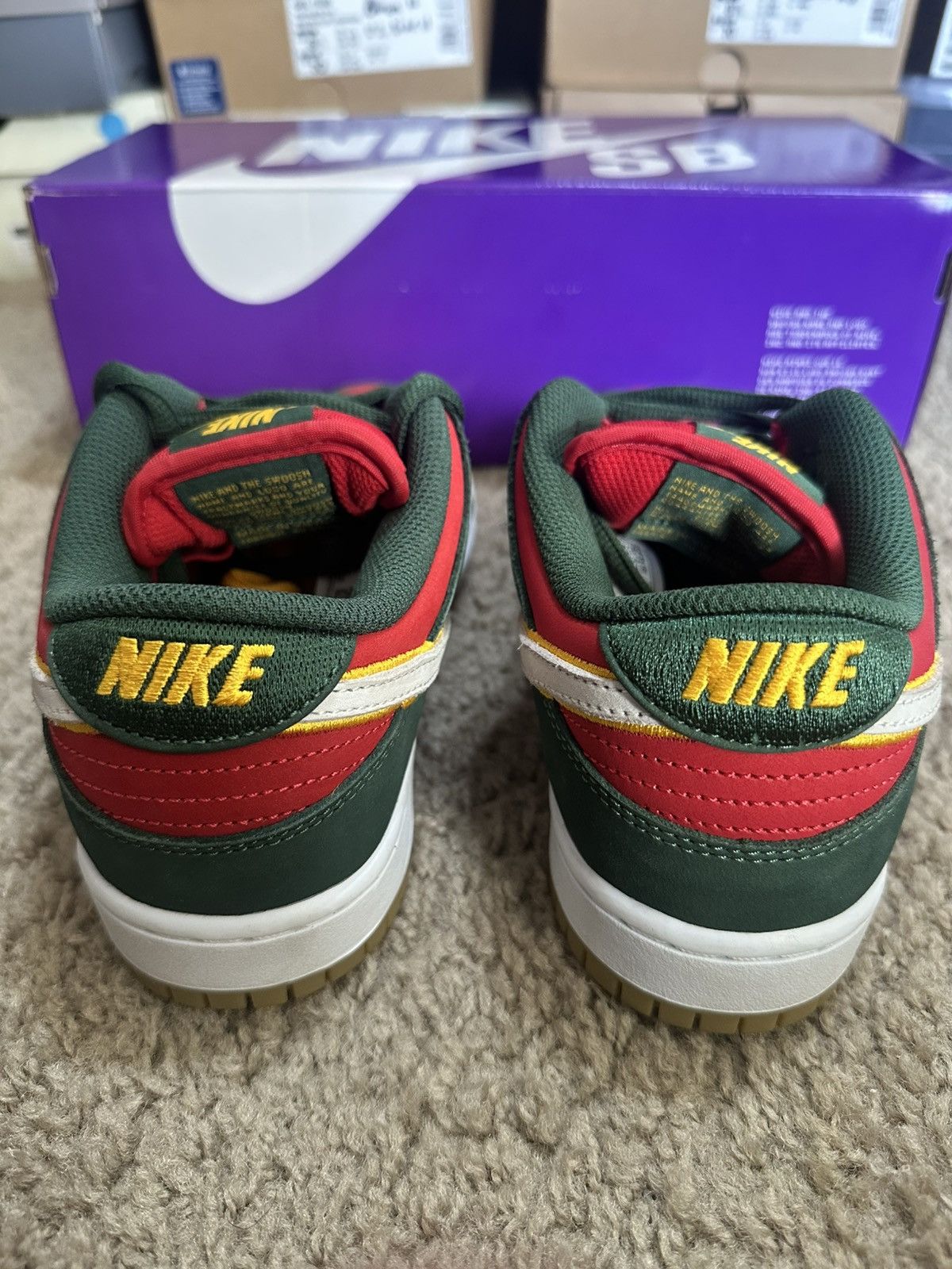Nike SB Size 6 - Nike SB Dunk Low Pro PRM Seattle Supersonics Size US 6 / EU 39 - 4 Thumbnail