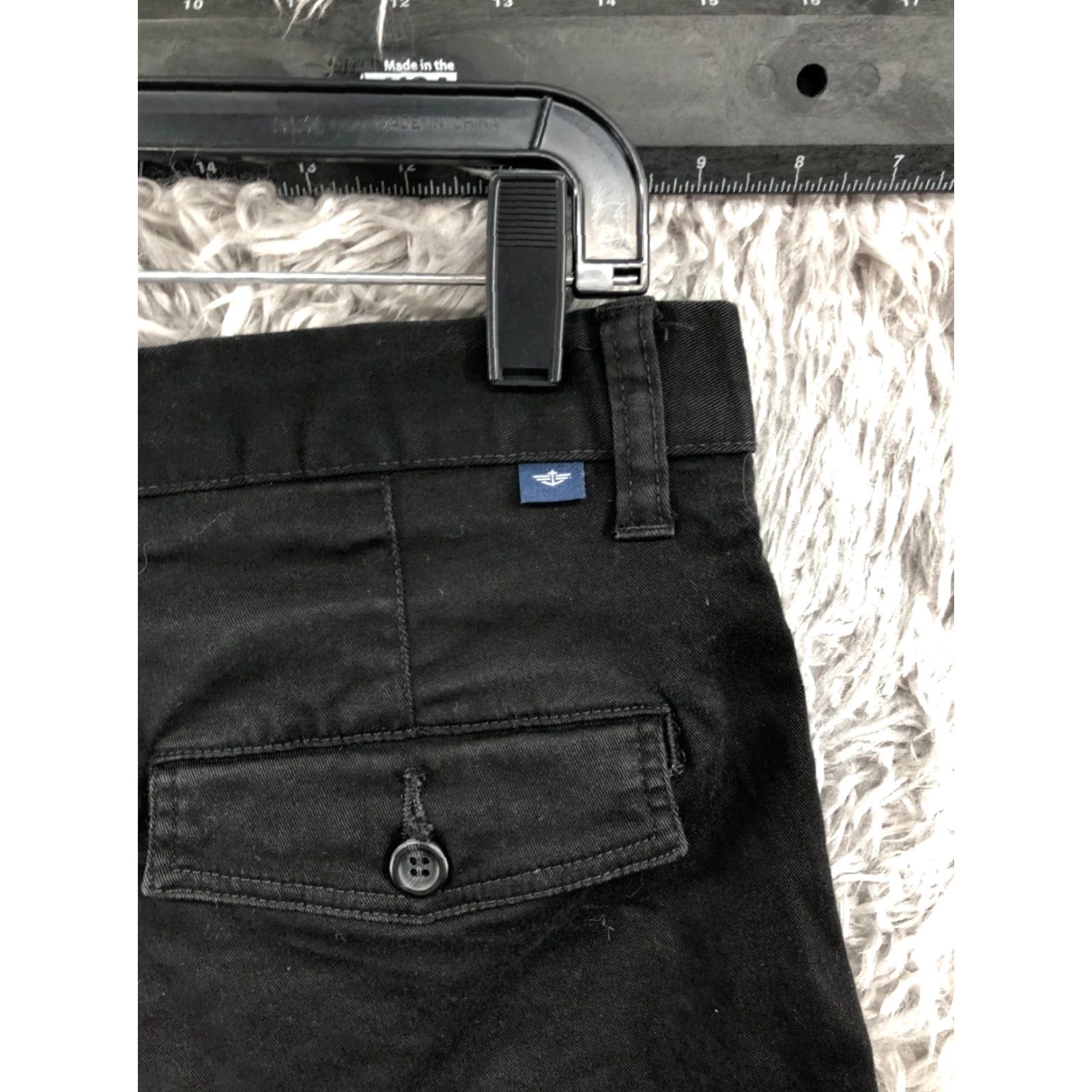 Dockers DOCKERS Shorts Mens 34 Mid Rise Pleated Relaxed Fit Dark Wash Black Size US 34 / EU 50 - 5 Thumbnail
