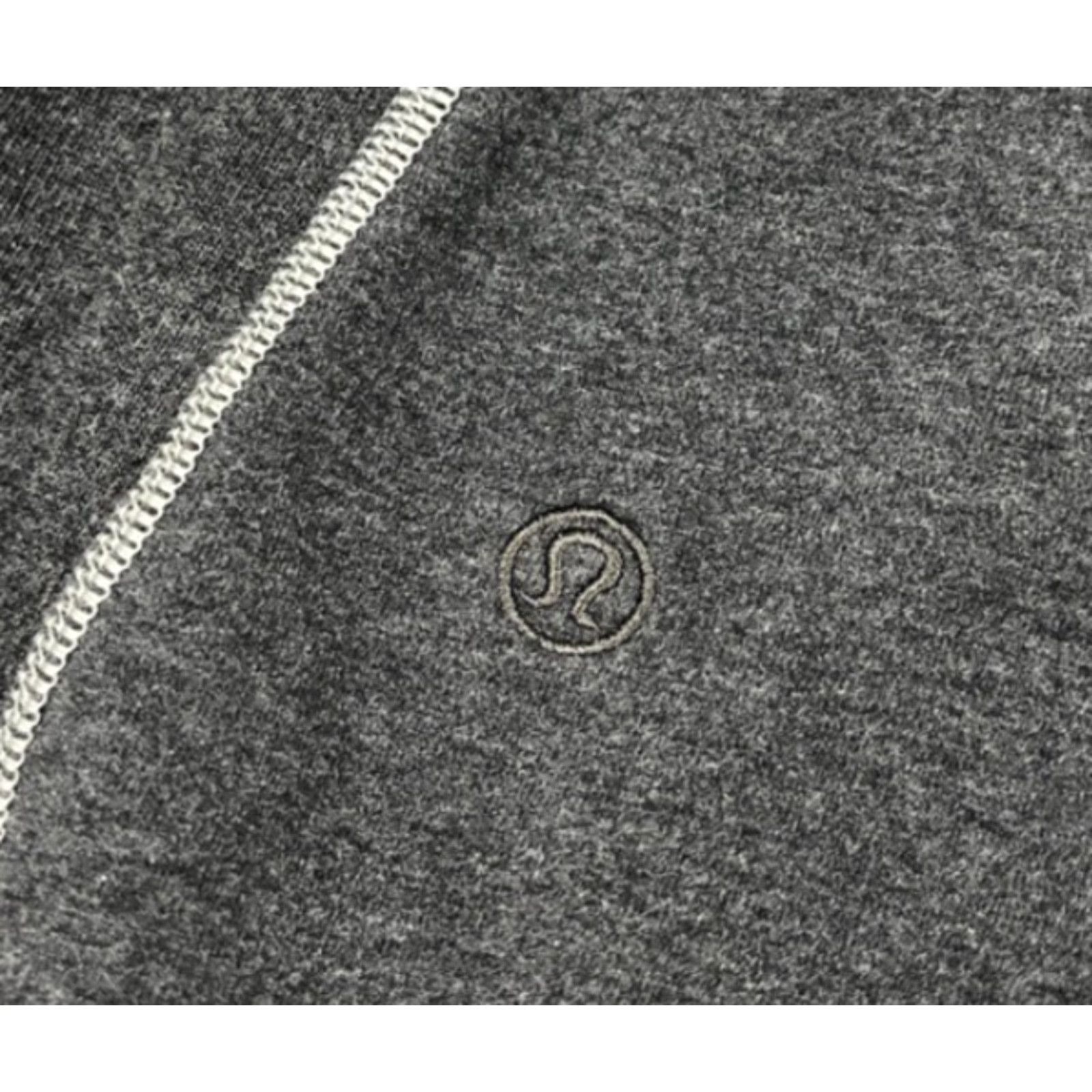 Lululemon Lululemon All Town Sweatshirt Mens L Gray Contrast Stitch Crewneck Athleisure Size US L / EU 52-54 / 3 - 3 Thumbnail