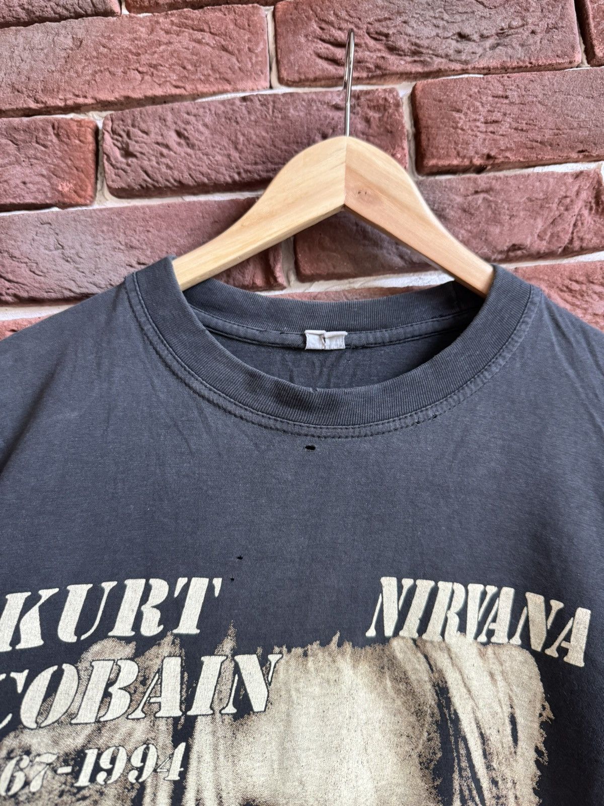Band Tees Vintage 90s Nirvana Kurt Cobain I Hate Myself Band T-shirt Size US XL / EU 56 / 4 - 9 Thumbnail