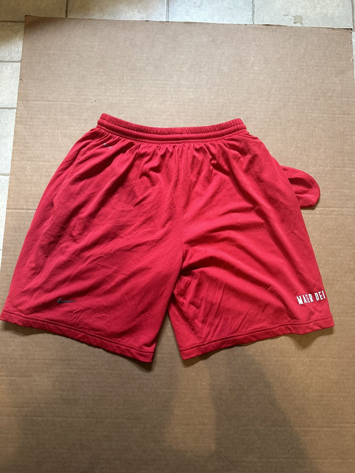 Nike × Vintage Nike vintage ‘Mater Dei’ shorts (size M) Size US 30 / EU 46 - 1 Thumbnail