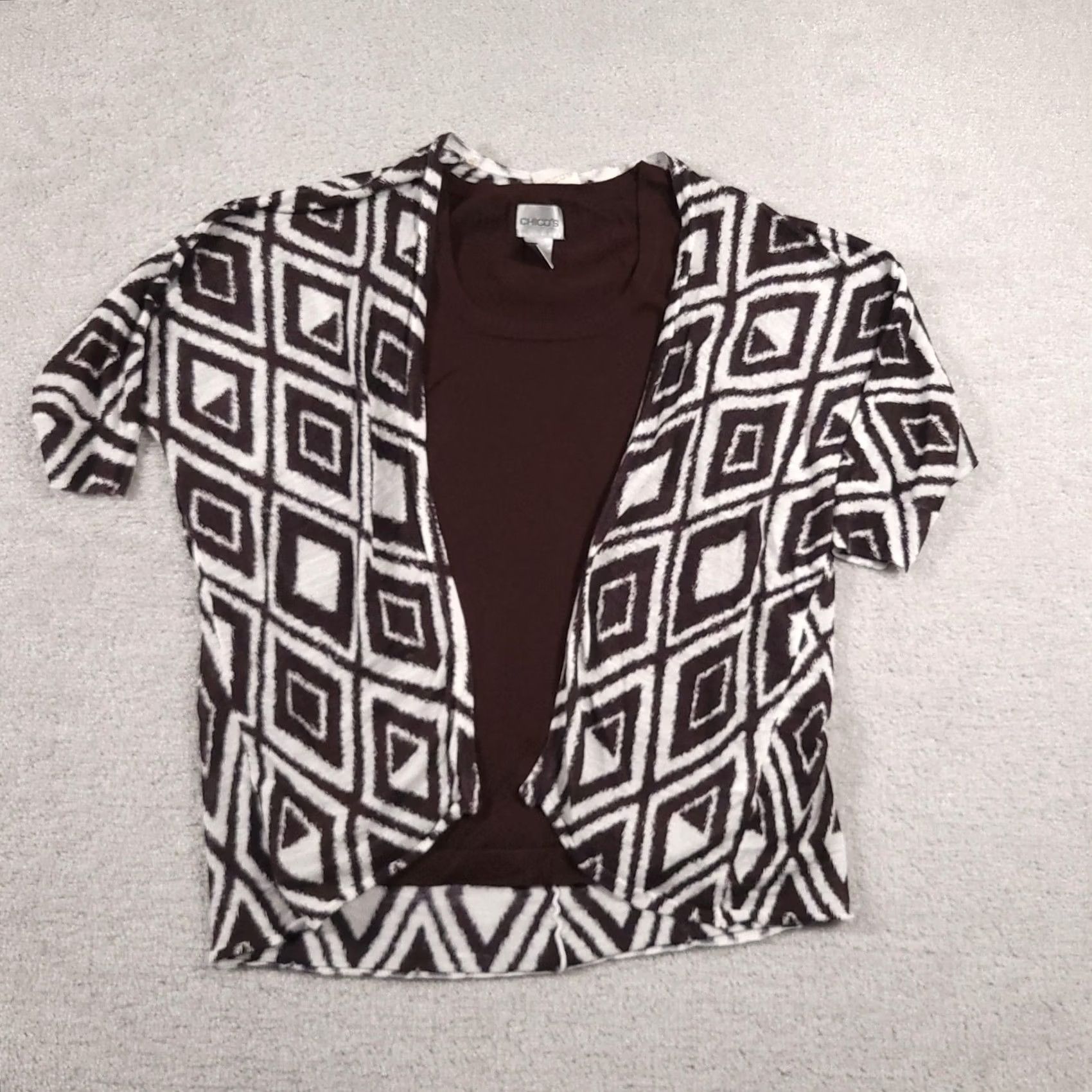 Vintage VINTAGE Chicos Cardigan Womens XS Brown Geometric Open Front Short Sleeve Layer Cropped Bohemian Lightweight Spritz Mens? Size XS / US 0-2 / IT 36-38 - 2 Thumbnail