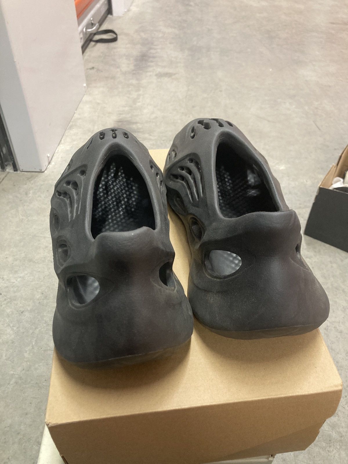 Adidas Adidas Yeezy Foam RNR Size US 11 / EU 44 - 7 Thumbnail