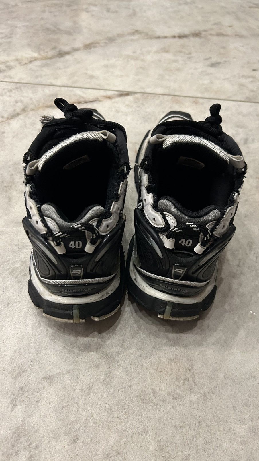 Balenciaga Balenciaga Runner Sneaker Black/White Size US 7 / EU 40 - 3 Thumbnail