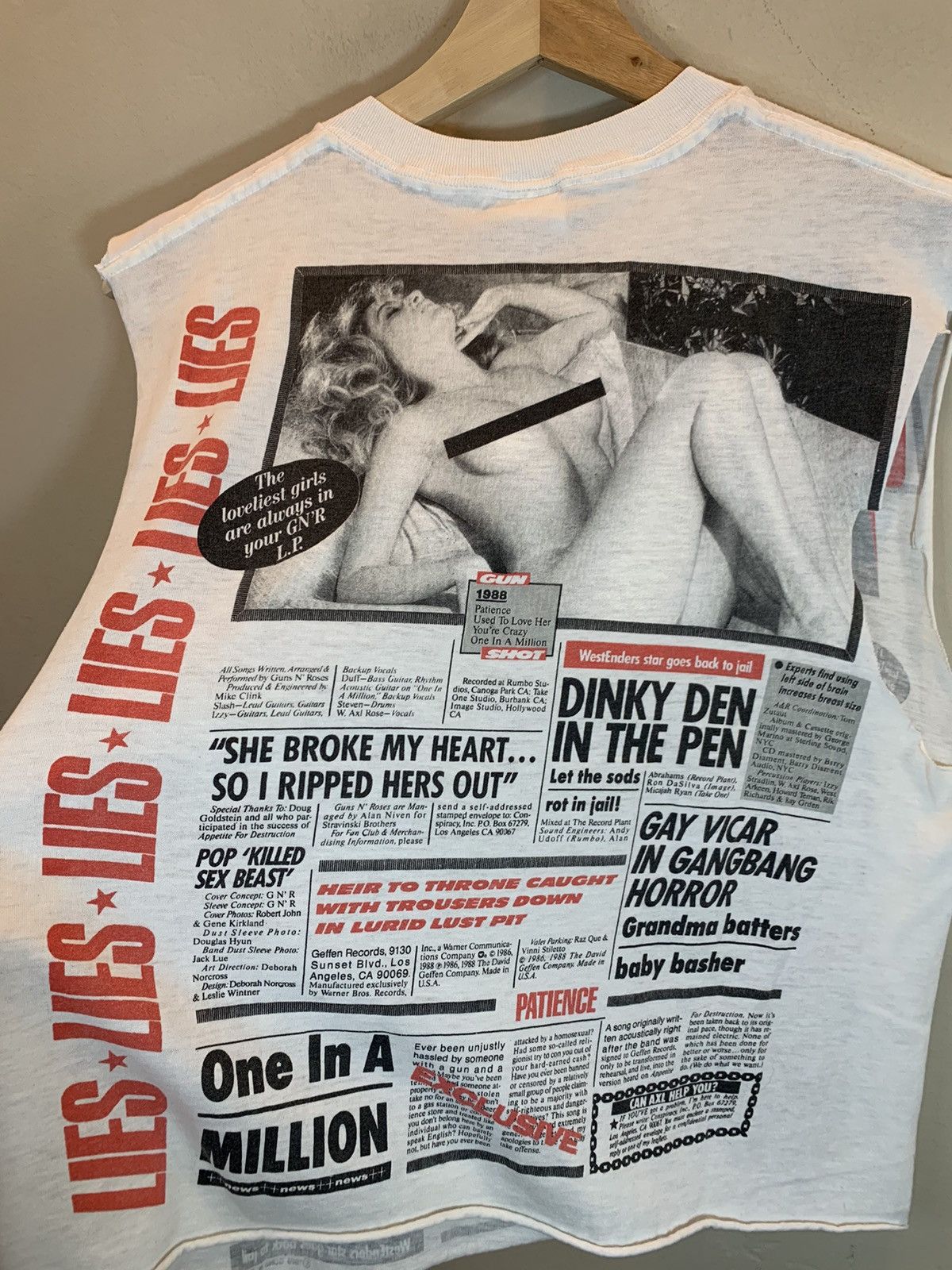 Band Tees × Guns N' Roses × Vintage RARE* Vintage 80’s Guns ‘N Roses Lies Tour Banned Band Shirt Size US M / EU 48-50 / 2 - 4 Thumbnail