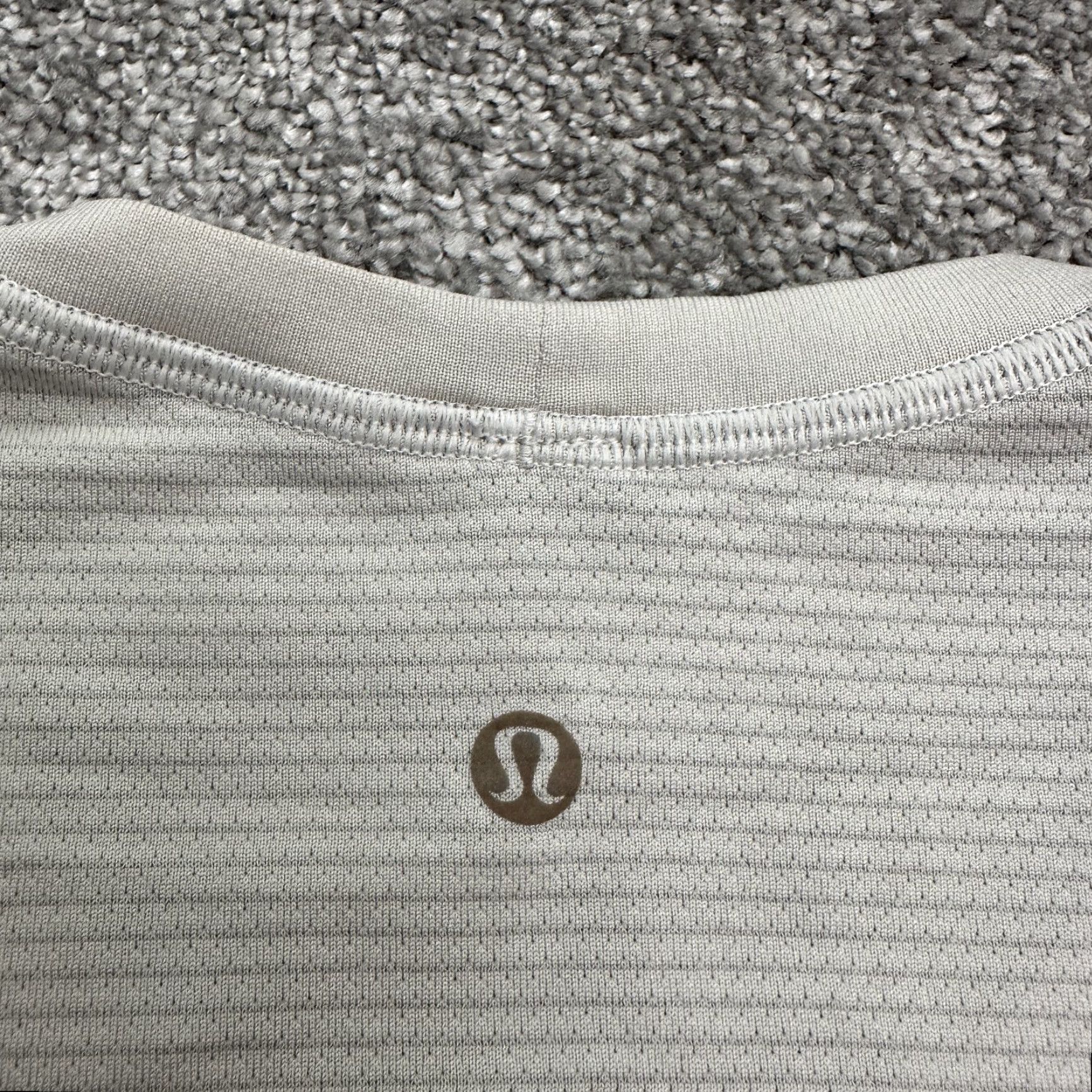Lululemon LULULEMON Athletic T-Shirt Women Medium Gray Crew Neck Short Sleeve Activewear Athleisure Size M / US 6-8 / IT 42-44 - 4 Thumbnail