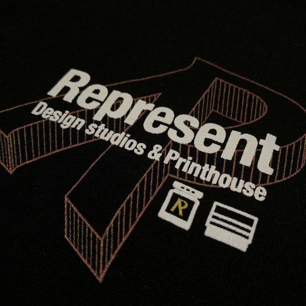 Represent Clo. Represent Large Design Studio Jet Black Tee Size US L / EU 52-54 / 3 - 4 Thumbnail