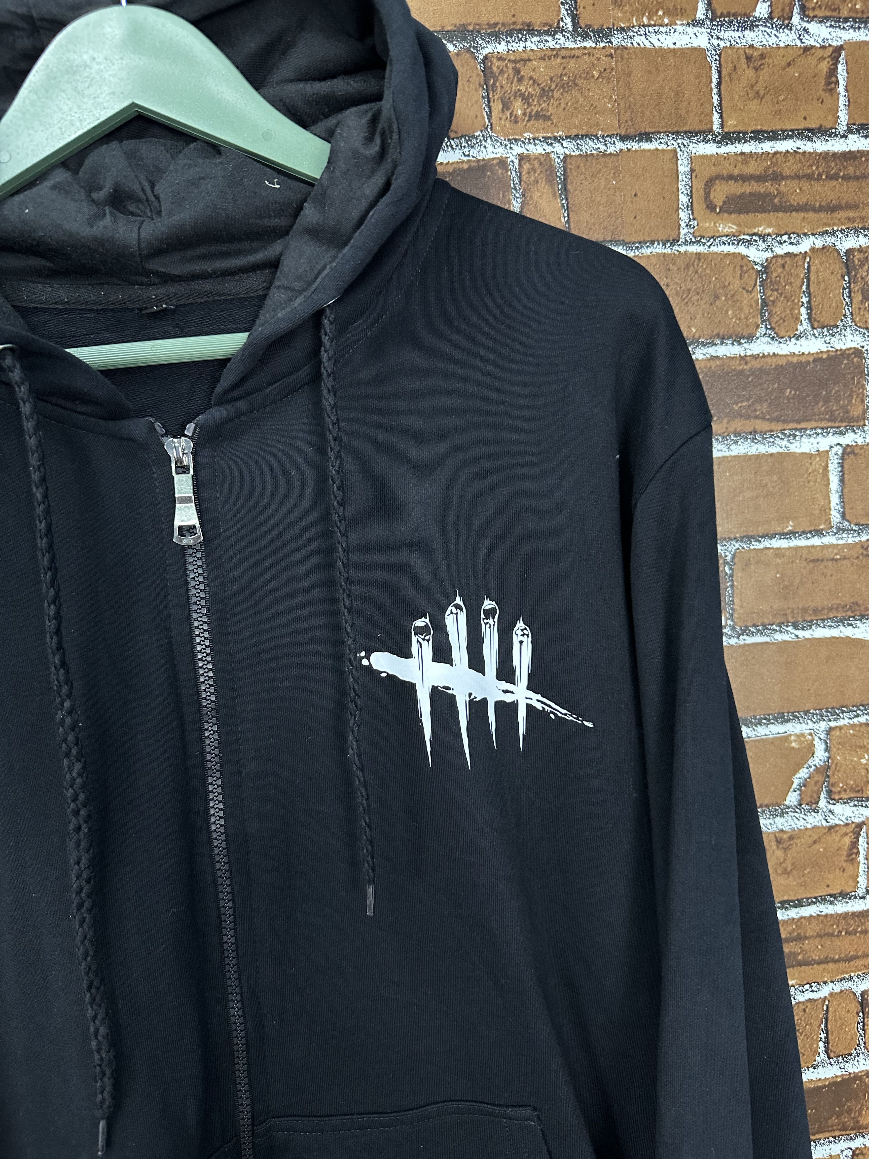 The Game Dead by Daylight Survivor Games Hoodie Z443 Size US L / EU 52-54 / 3 - 4 Thumbnail