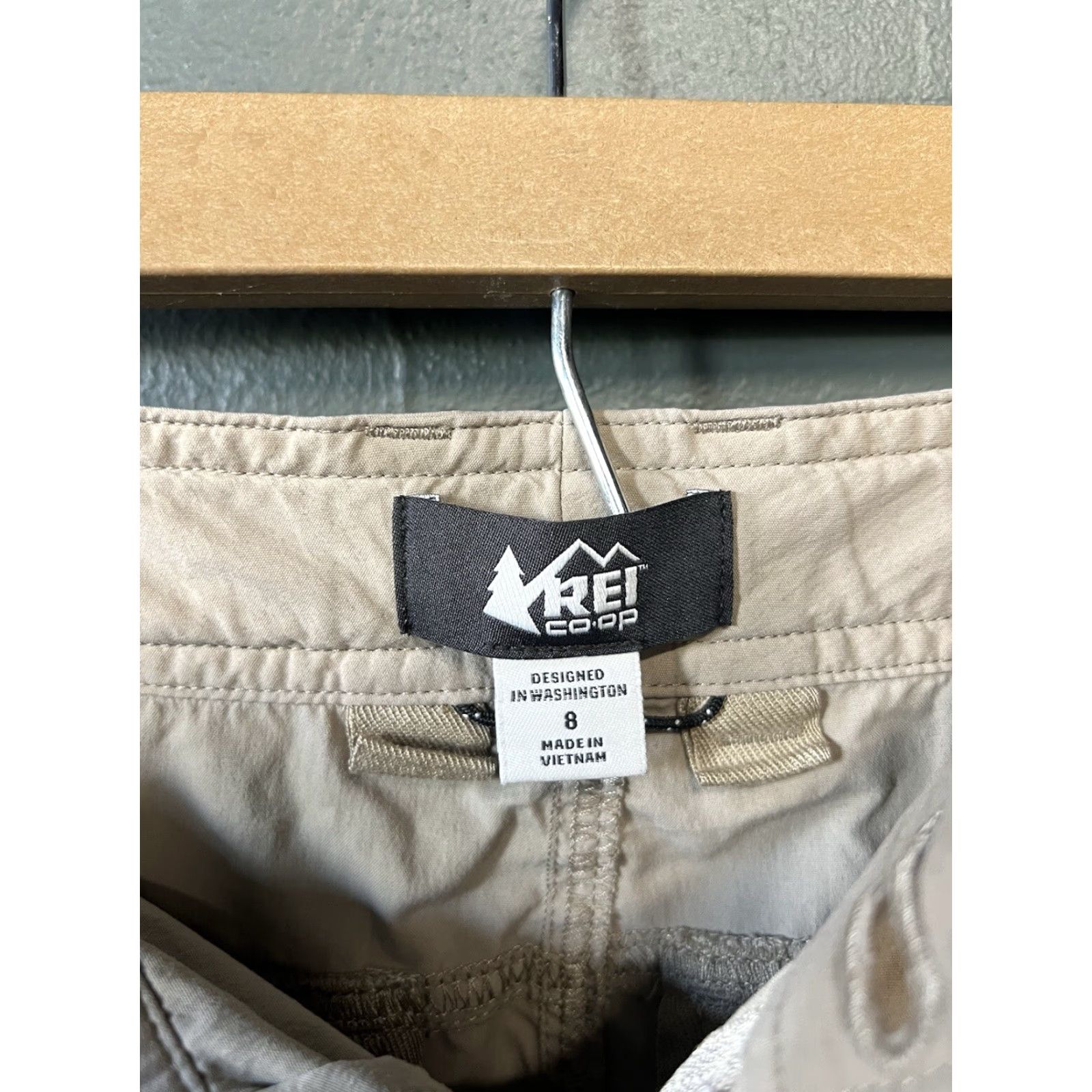 Vintage REI Coop Womens Khaki Outdoor Hiking Nylon Convertible Cargo Pants 8 Beige Cargo Womens Regular Pants Size 30" / US 8 / IT 44 - 3 Thumbnail
