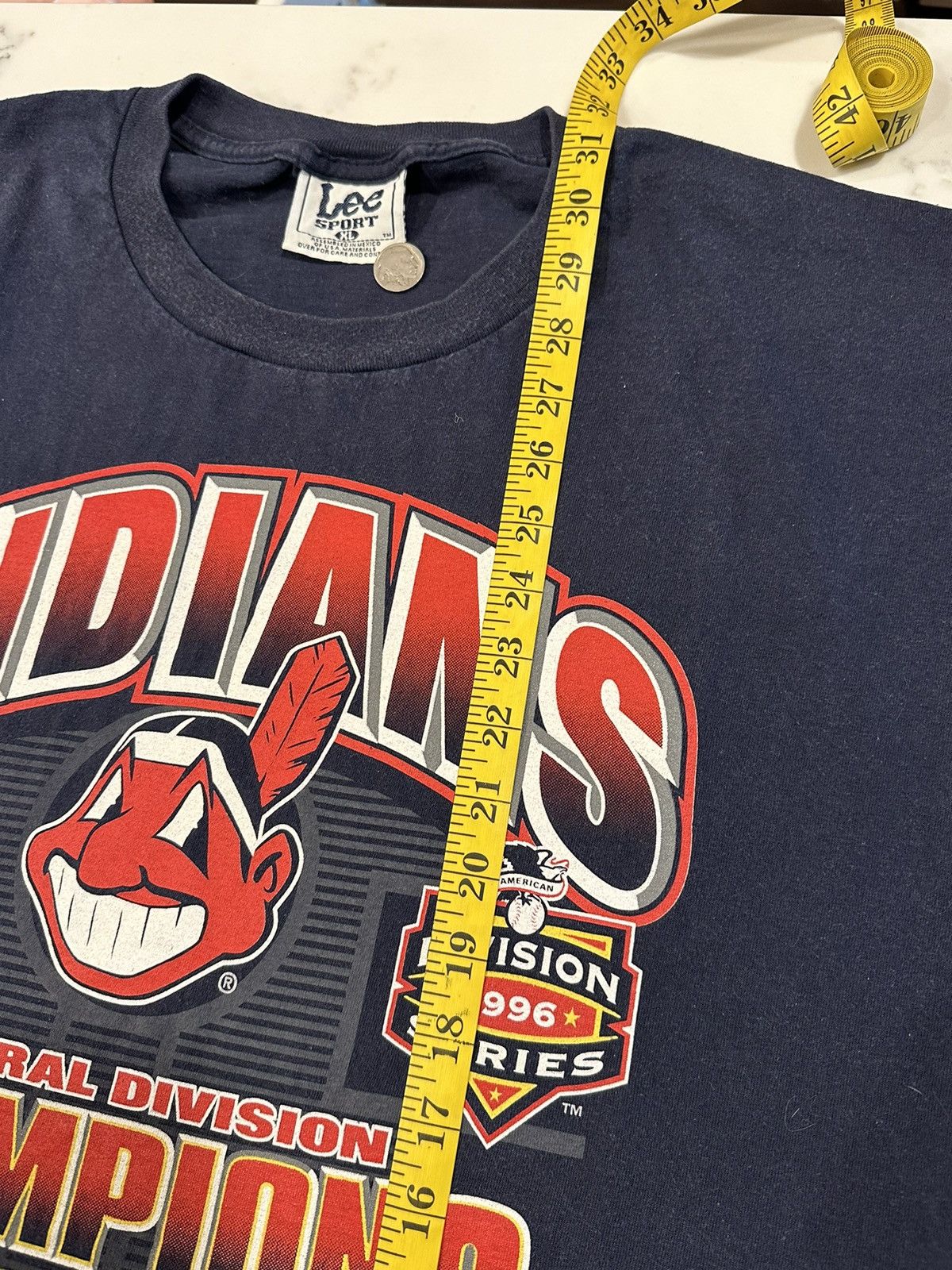 Nutmeg × Vintage Vintage 1996 90s Cleveland Indians T-Shirt Size XL MLB Navy Size US XL / EU 56 / 4 - 6 Thumbnail