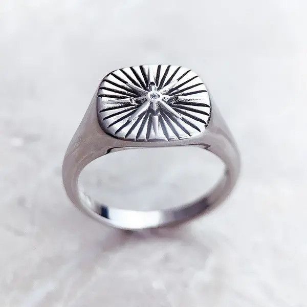 Jewelry SIZE 8 Sterling Silver Signet Ring Vintage Star Fine Size ONE SIZE - 5 Thumbnail