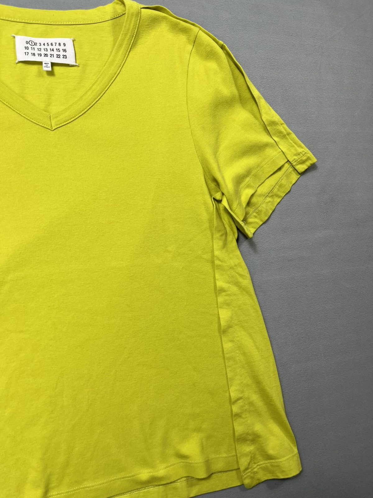 Maison Margiela Maison Margiela Line 1 FW2015 Layered Seam V-Neck T-Shirt a Size S / US 4 / IT 40 - 6 Thumbnail