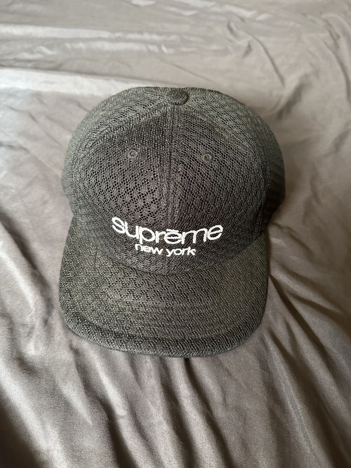 Supreme Supreme Mesh Classic Logo Size ONE SIZE - 1 Thumbnail