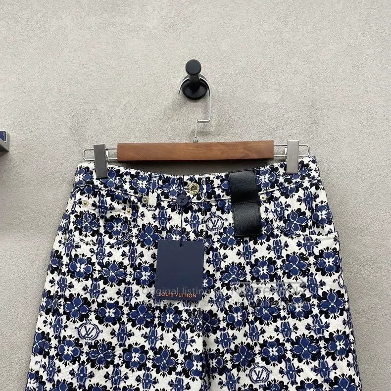 Louis Vuitton Louis Vuitton Blue full-print flower jeans Size US 36 / EU 52 - 4 Thumbnail