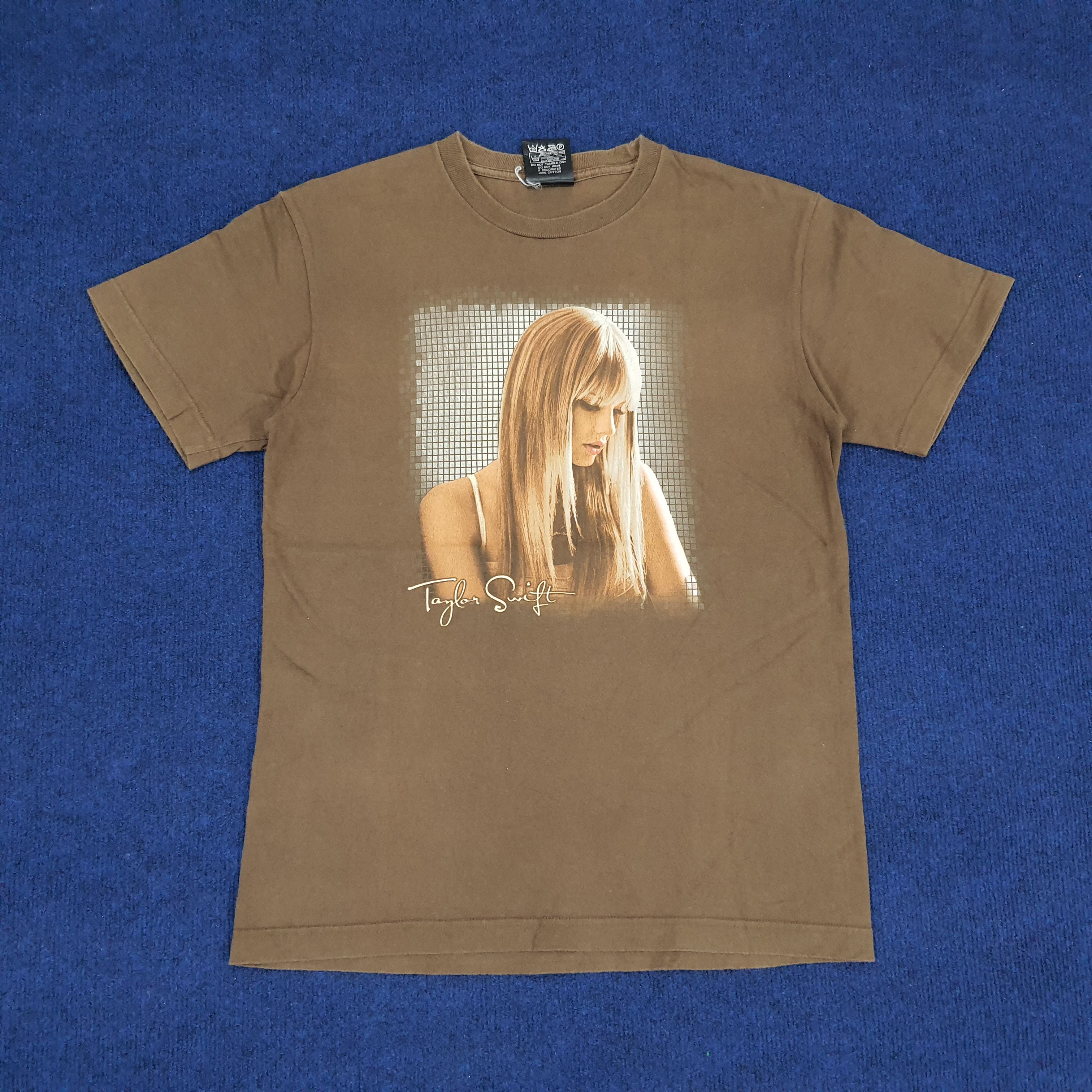Vintage Taylor Swift American Singer Tour T-shirt