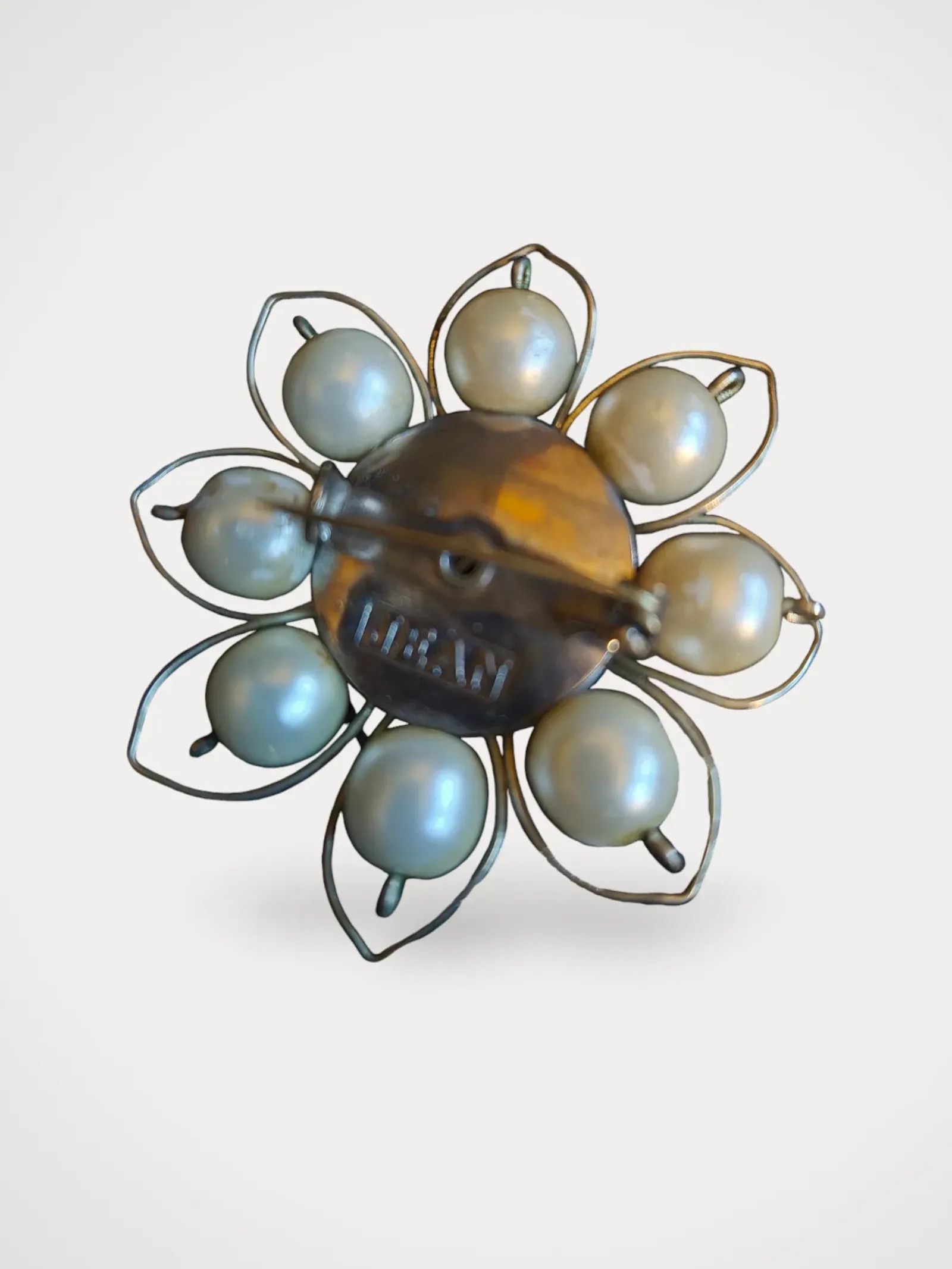 Jean Brosch Jean Jean Brooch Size ONE SIZE - 1 Thumbnail